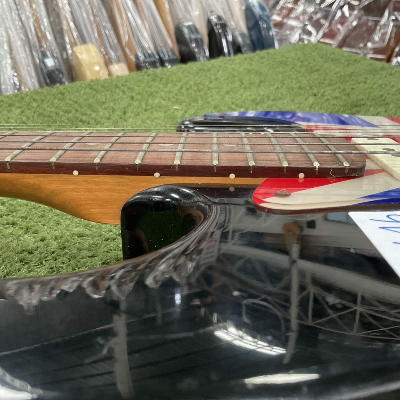 กีต้าร์ไฟฟ้า Photogenic : TRADITIONAL