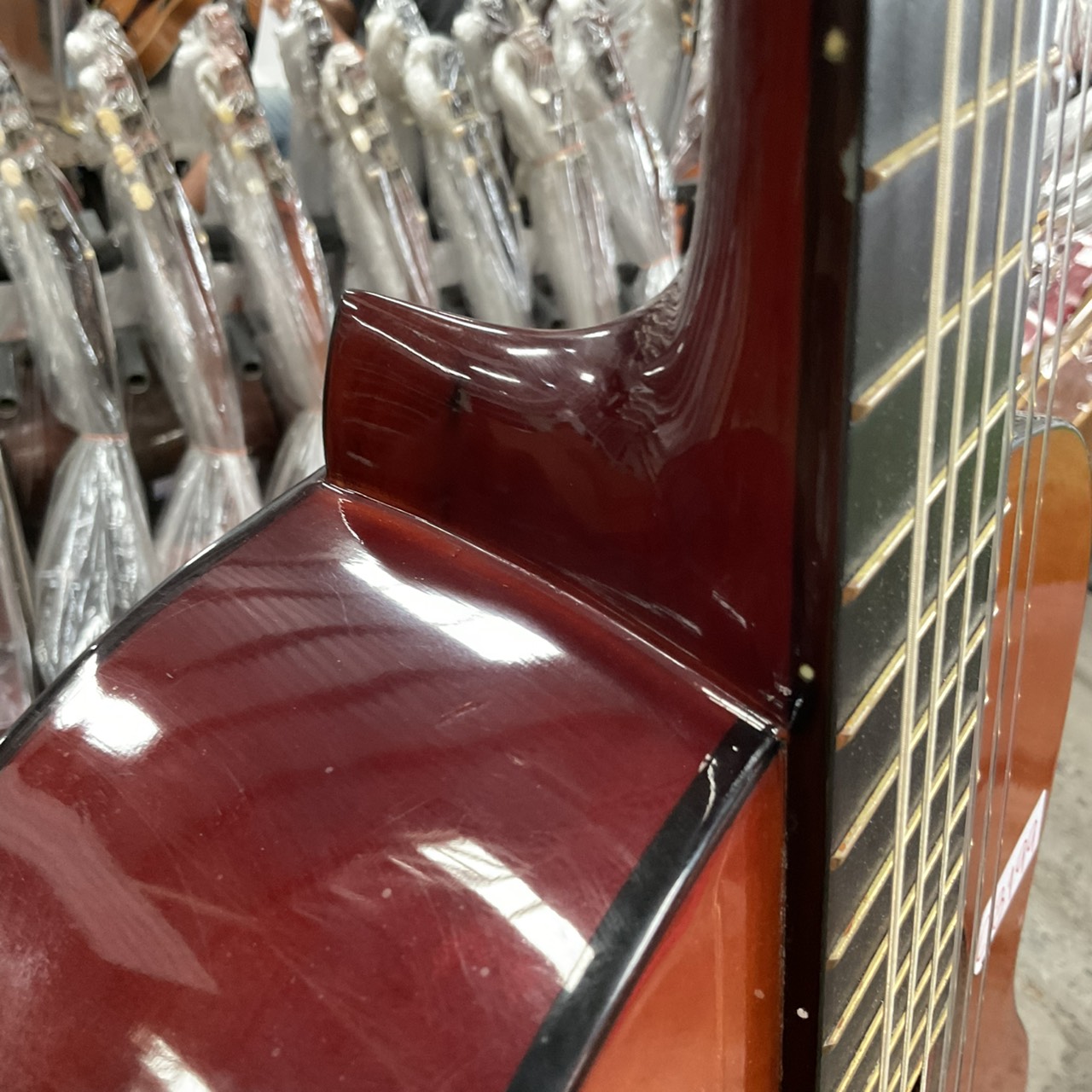 กีต้าร์คลาสสิค Valencia : CG-160