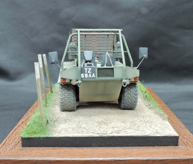 โมเดลรถบรรทุกกระสุน ขนาด 1/35 Gecko Model 35GM0017 BRITISH ATMP W\AMMO PALLET