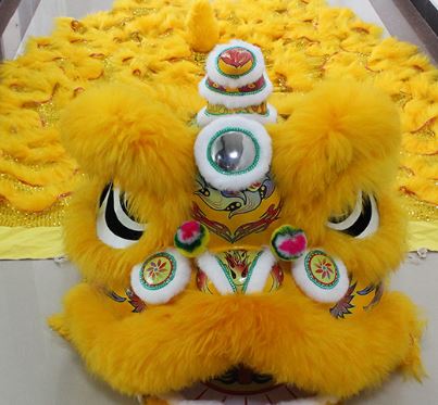 南狮舞狮道 เชิดสิงโต(แบบทางใต้ของจีน) Lion Dances(Southern China)