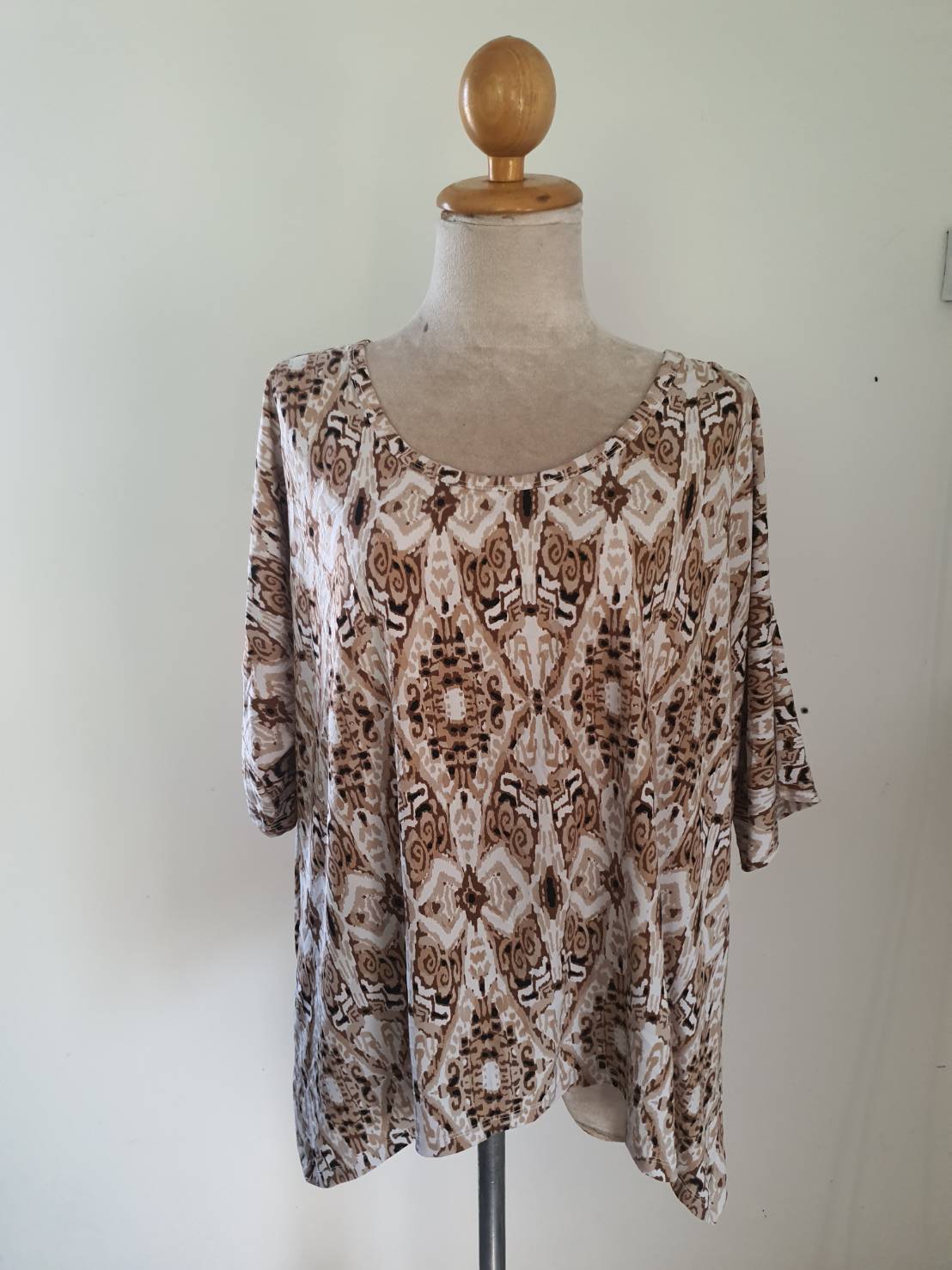 FF05793 เสื้อผ้า มือสอง สีน้ำตาล แบรนด์ Ruby Rd. อก 50-55 นิ้ว