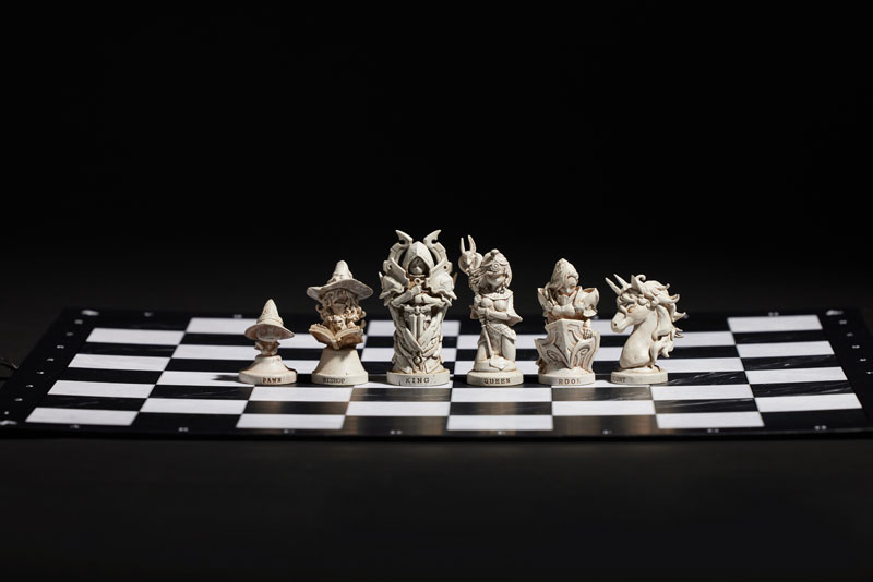 [Summoners War] Chess Set (Light VS Darkness)(Provisional Pre-order)