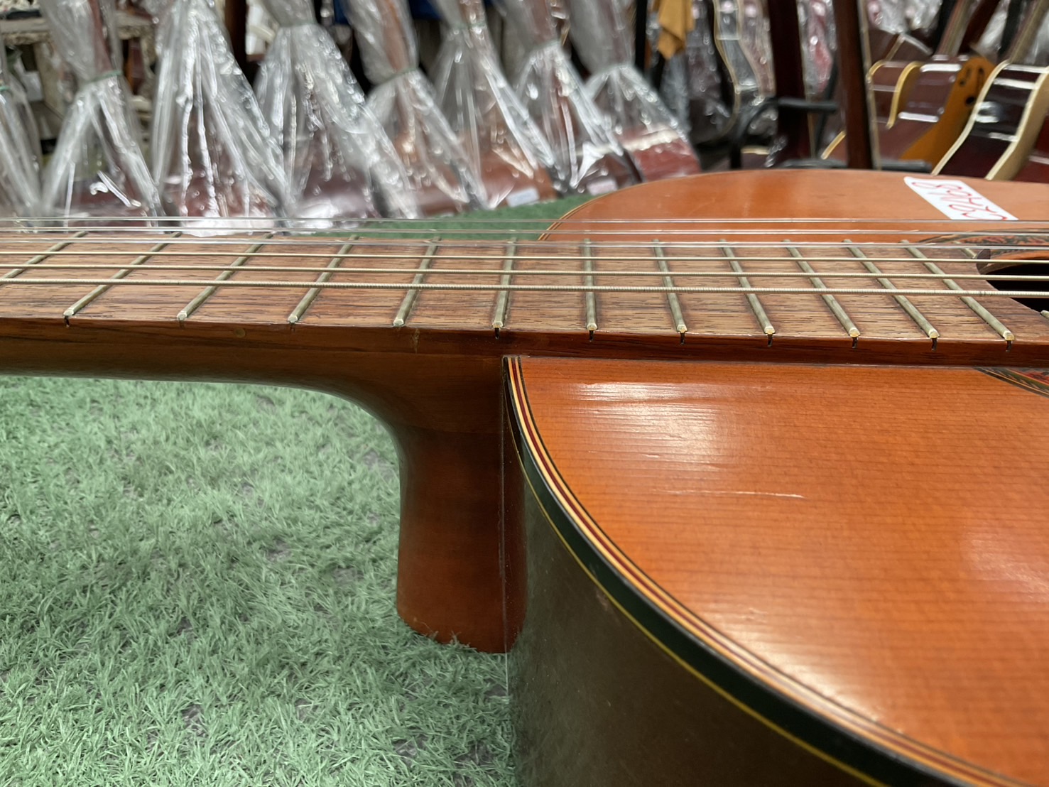 กีต้าร์คลาสสิค YAMAHA : G-70A