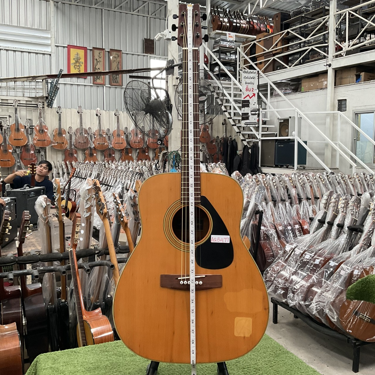 กีต้าร์โปร่ง YAMAHA : FG-200J