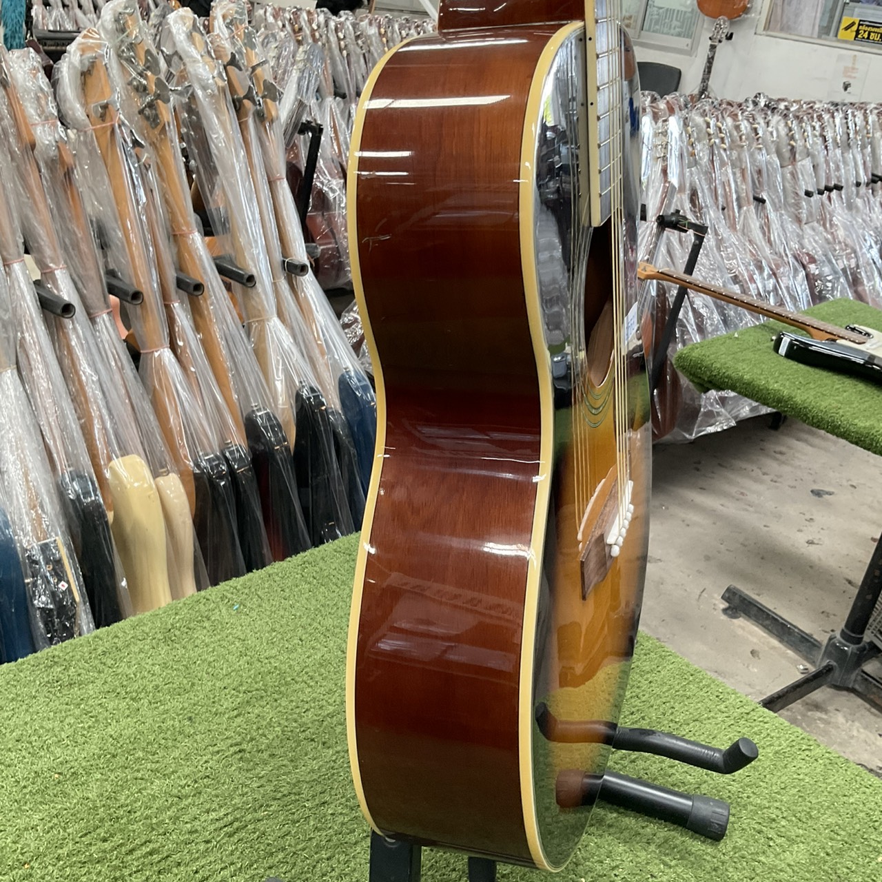 กีต้าร์โปร่ง Sepia Crue : F-170-TS