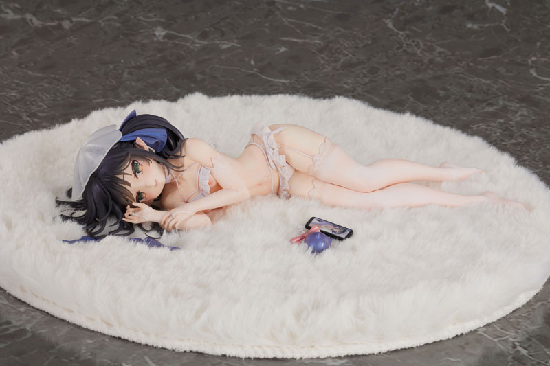 Nesoberi Sutora Illustrated by Tamano Kedama 1/6 Complete Figure(Pre-order)