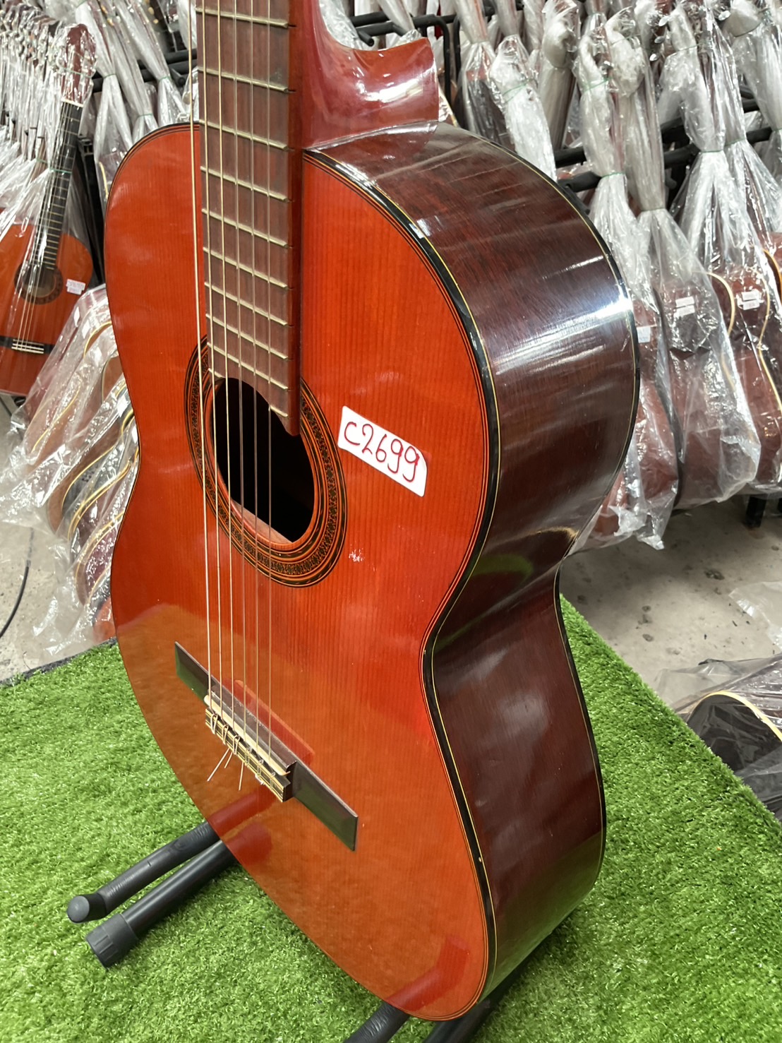 กีต้าร์คลาสสิค YAMAHA : G-70D