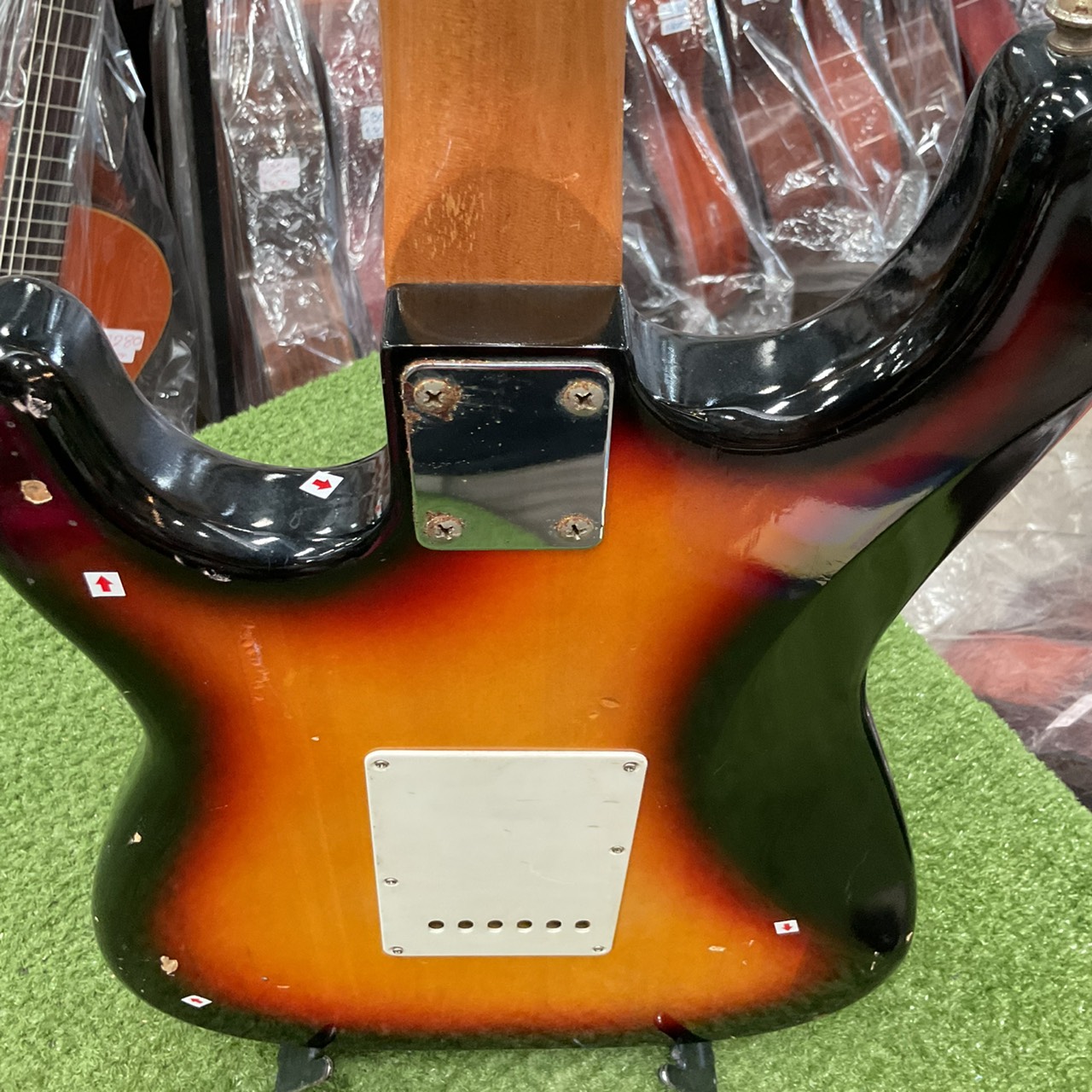 กีต้าร์ไฟฟ้า HOLLY : SPLENDOR