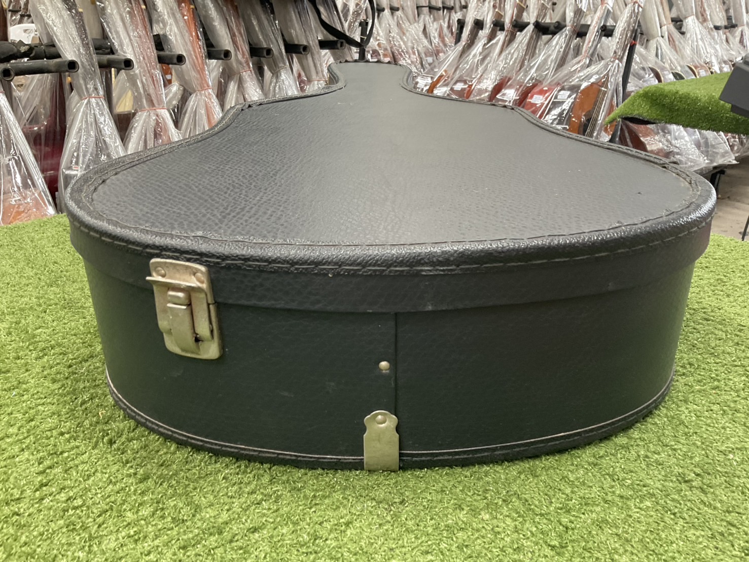 กล่องเคสกีต้าร์คลาสสิค