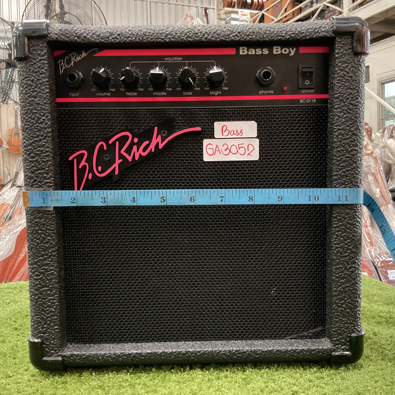 แอมป์เบส B.C.Rich : Bass Boy