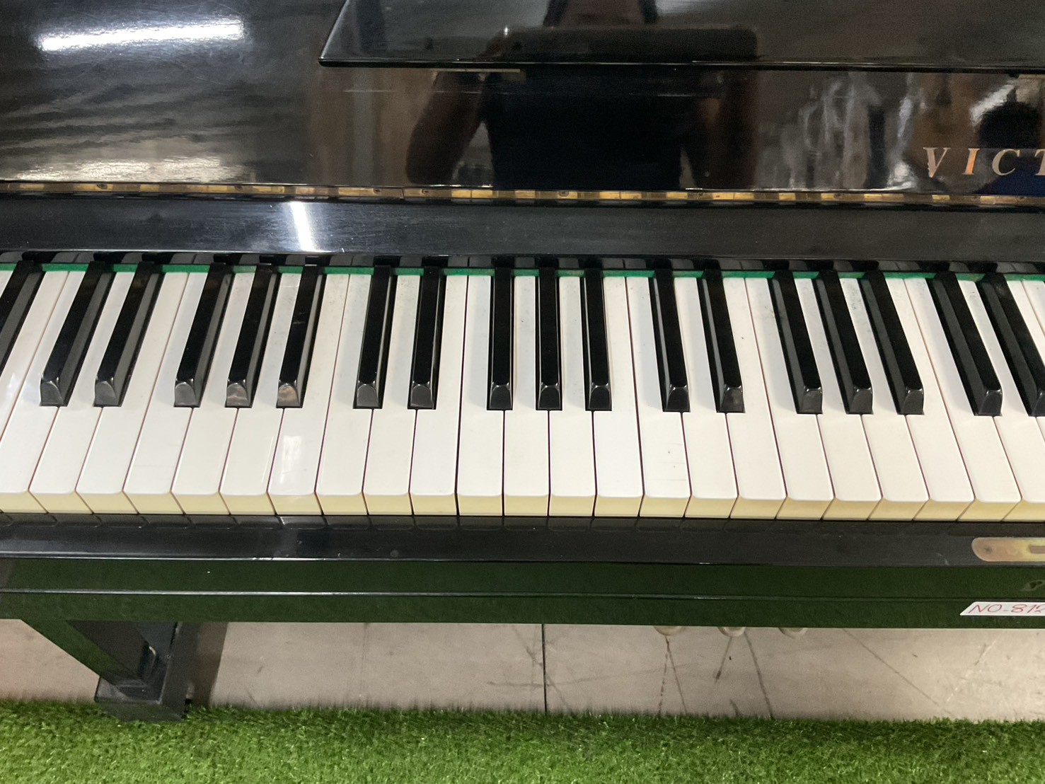 เปียโนอัพไลท์ VICTOR : V-31