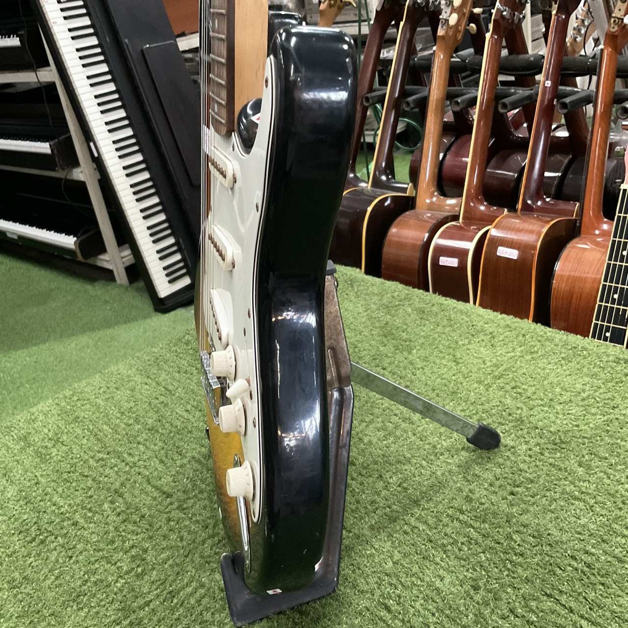 กีต้าร์ไฟฟ้า Flavor