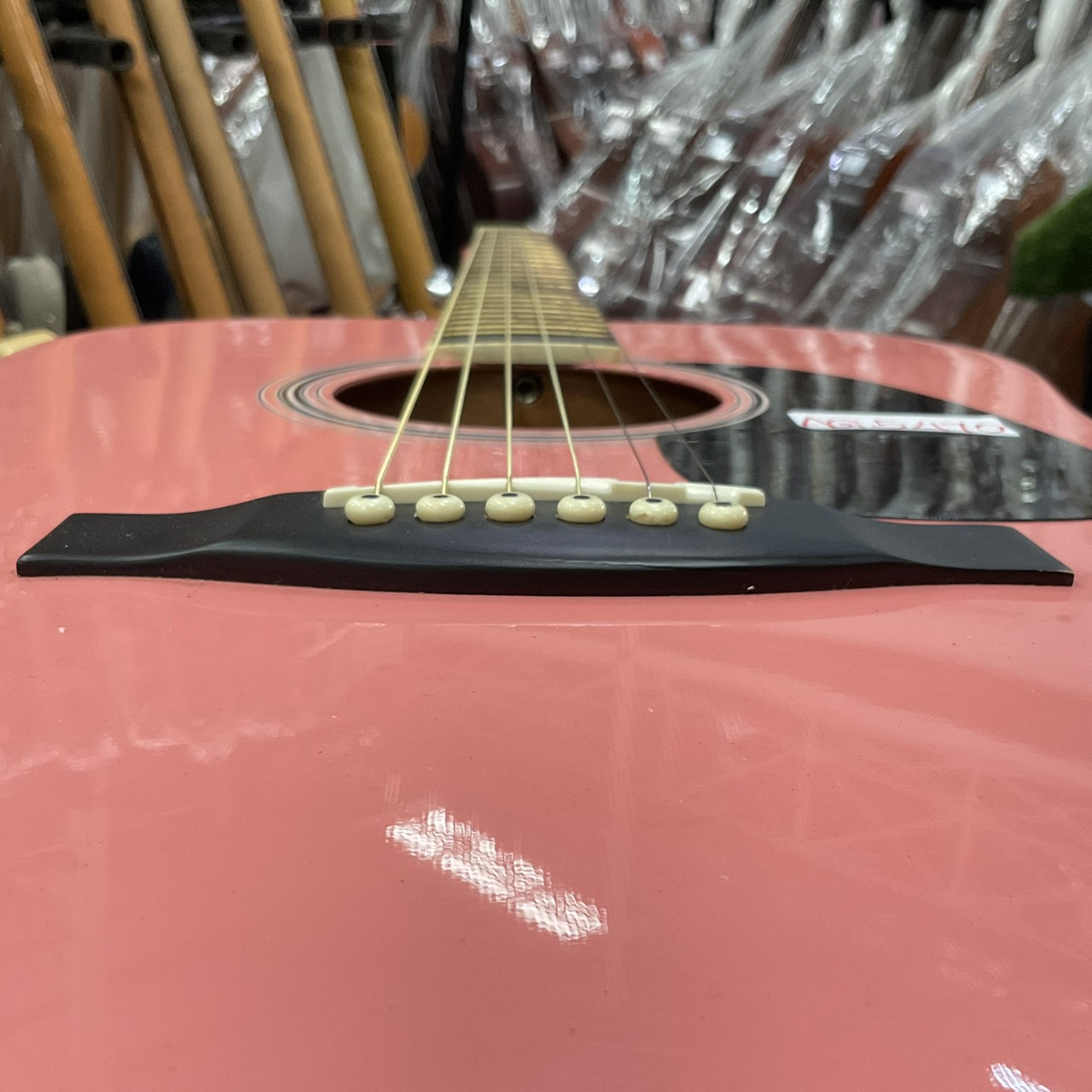 กีต้าร์โปร่ง Prologue : MD-100 PINK