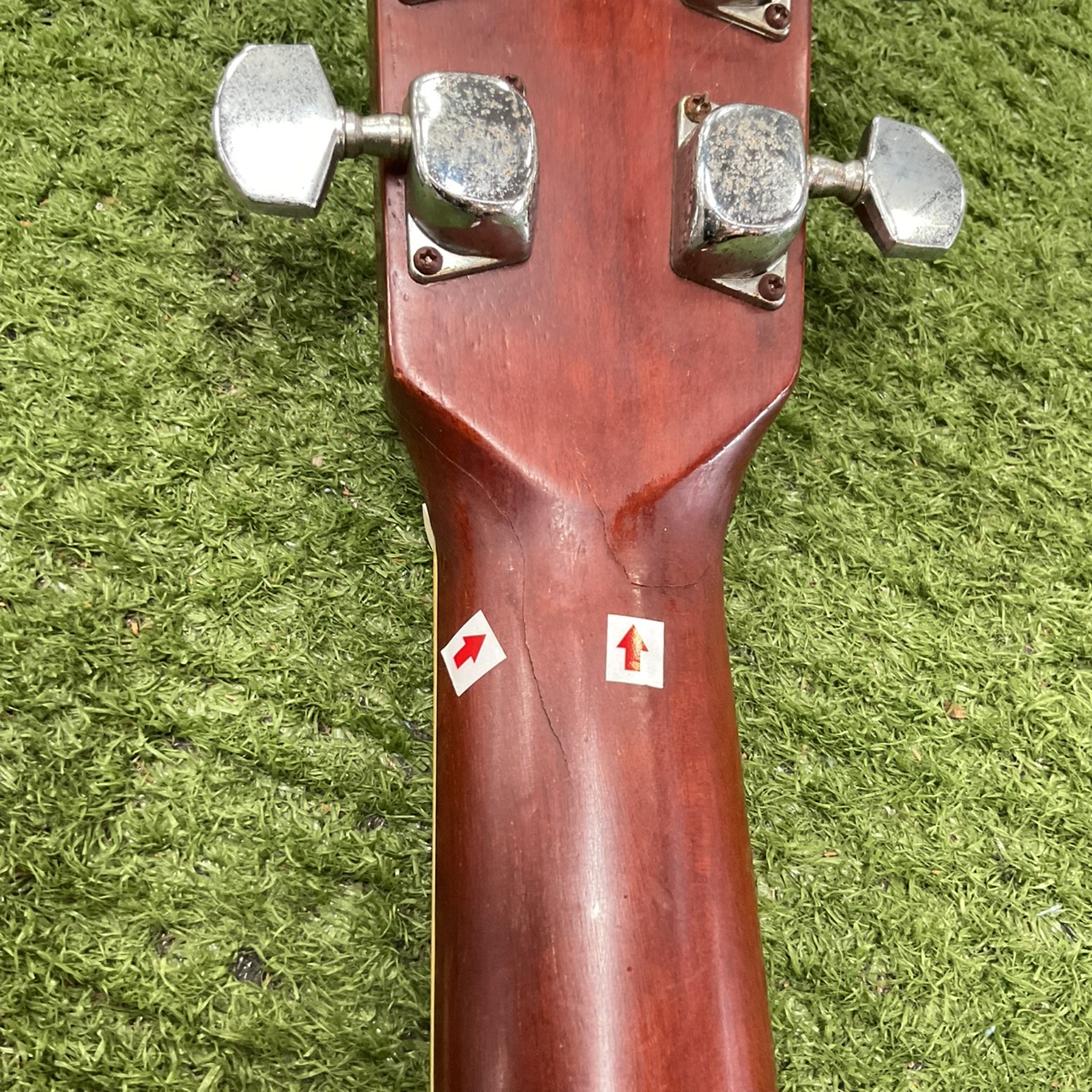 กีต้าร์โปร่ง Yamaki