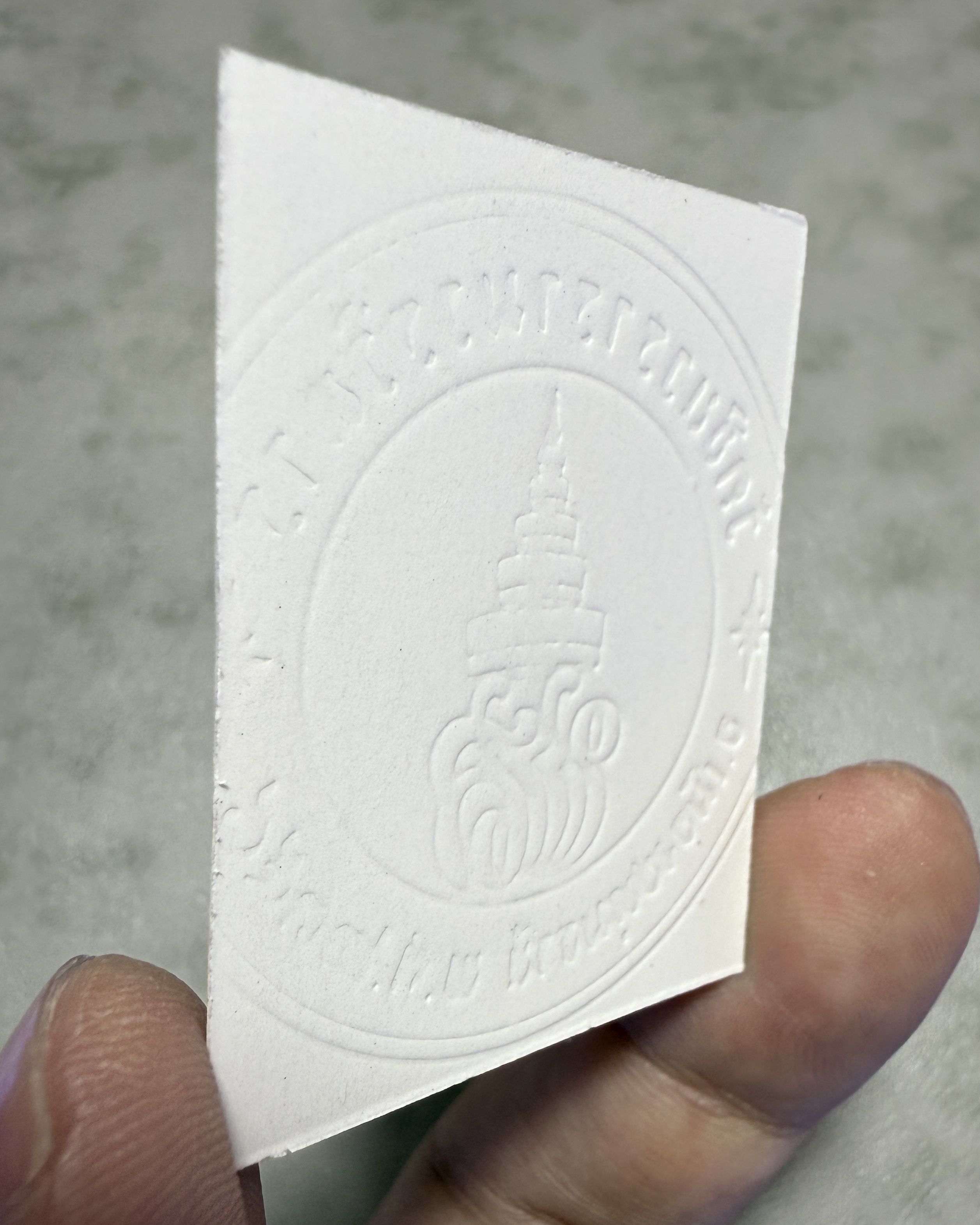 รูปถ่ายหลวงพ่อชำนาญ (รุ่น:แจกโชค แจกลาภ,สีครีม) Luang Por Chamnan Portrait. (series:grant luck,bestow wealth,ivory-colored version) SKU-03964