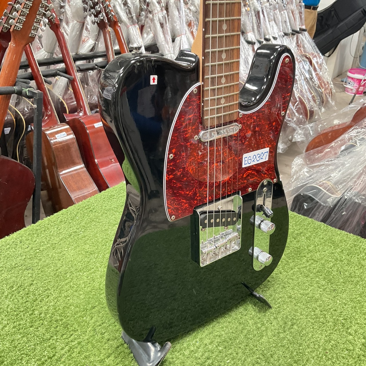 กีต้าร์ไฟฟ้า Legend