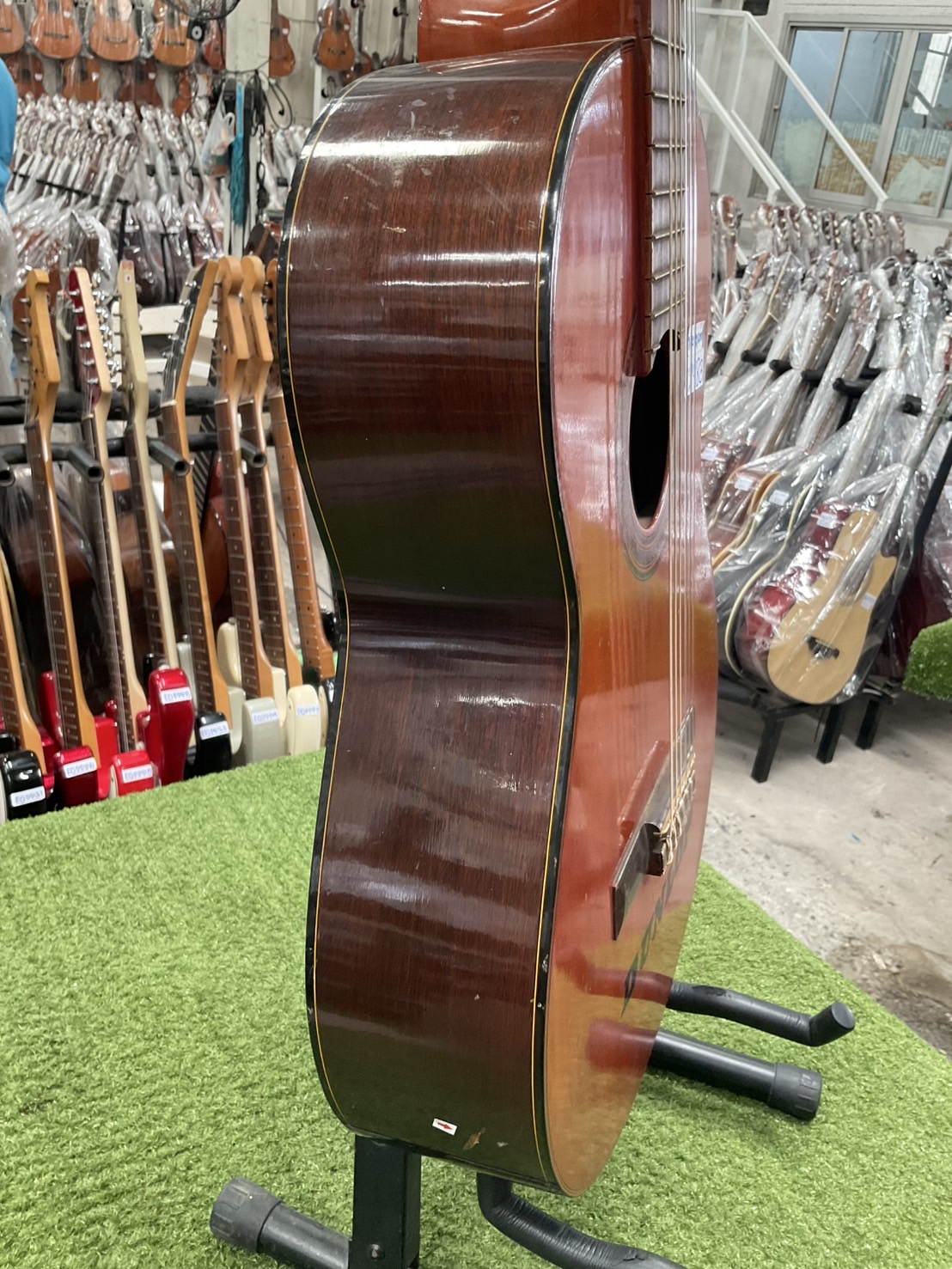 กีต้าร์คลาสสิค YAMAHA : G-70D