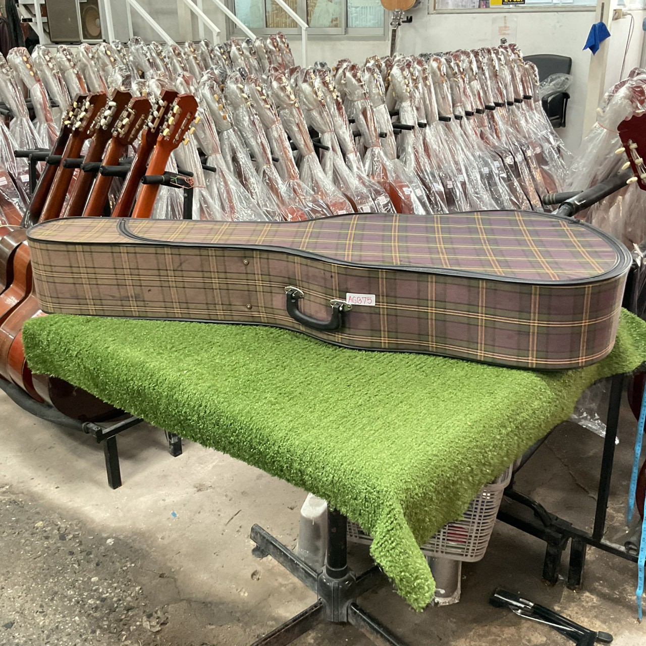 กล่องเคสกีต้าร์โปร่ง