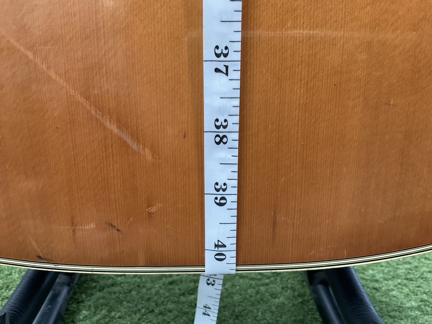 กีต้าร์โปร่ง YAMAHA : FG-200D