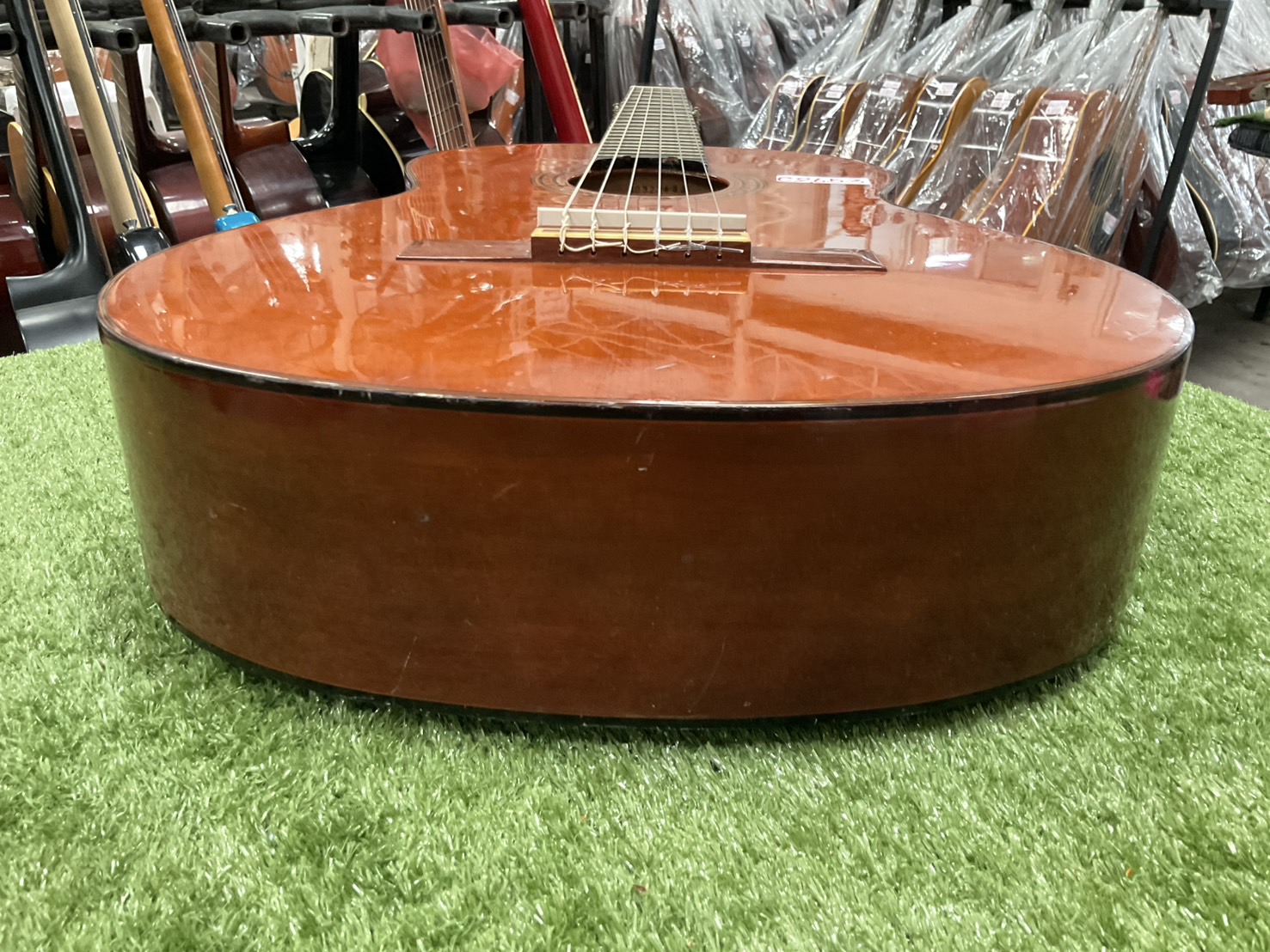 กีต้าร์คลาสสิค YAMAHA : CG-120A