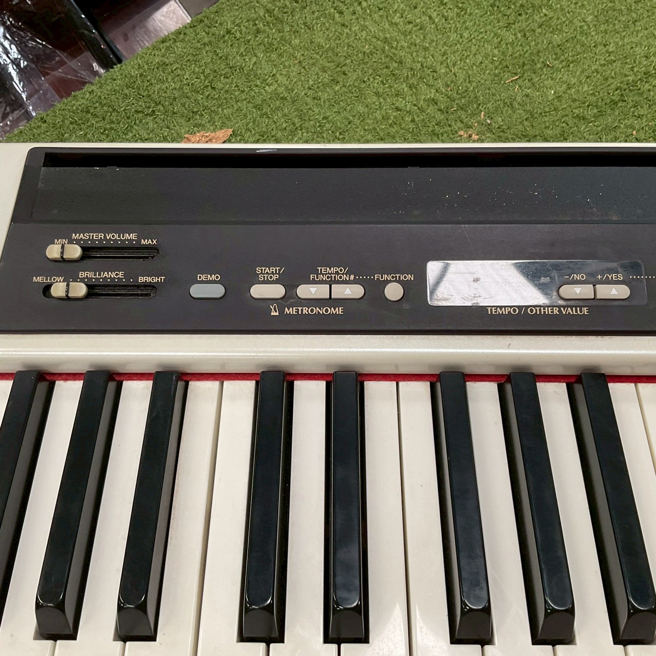 เปียโน YAMAHA : P-80W (ELECTRONIC)