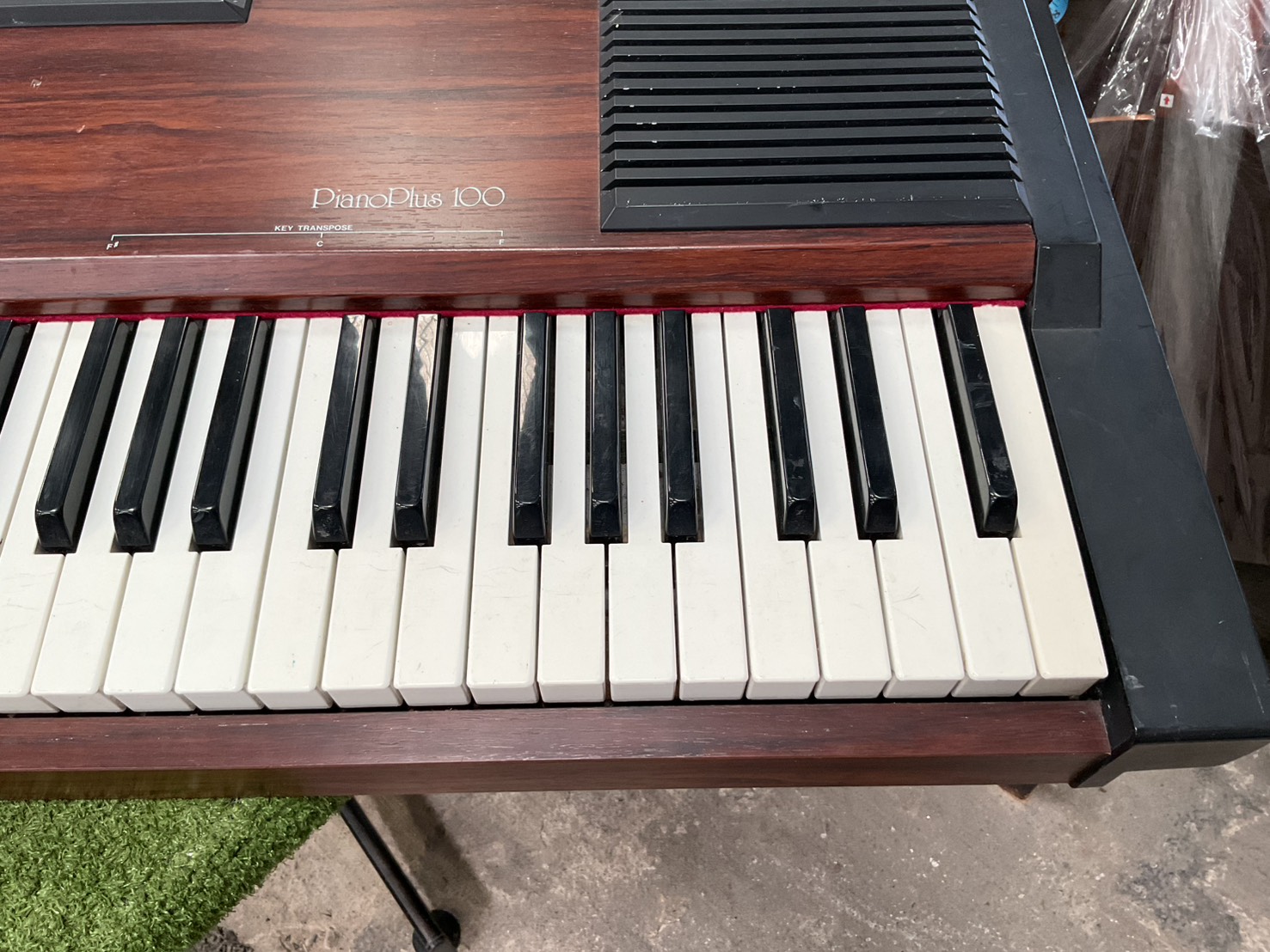 เปียโน Roland : HP-100