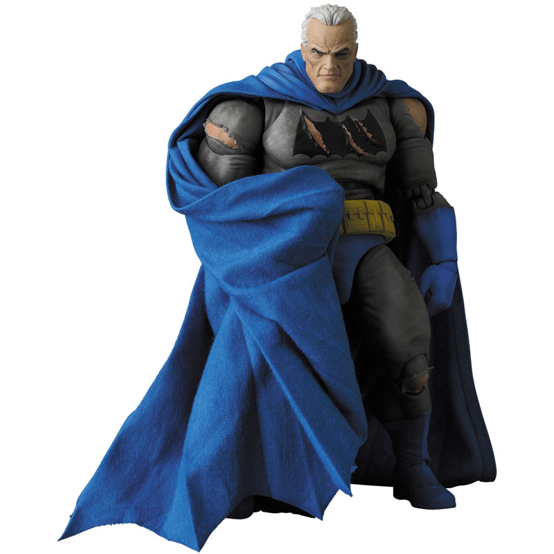 MAFEX No.119 MAFEX BATMAN (TDKR: The Dark Knight Triumphant)(Pre-order)