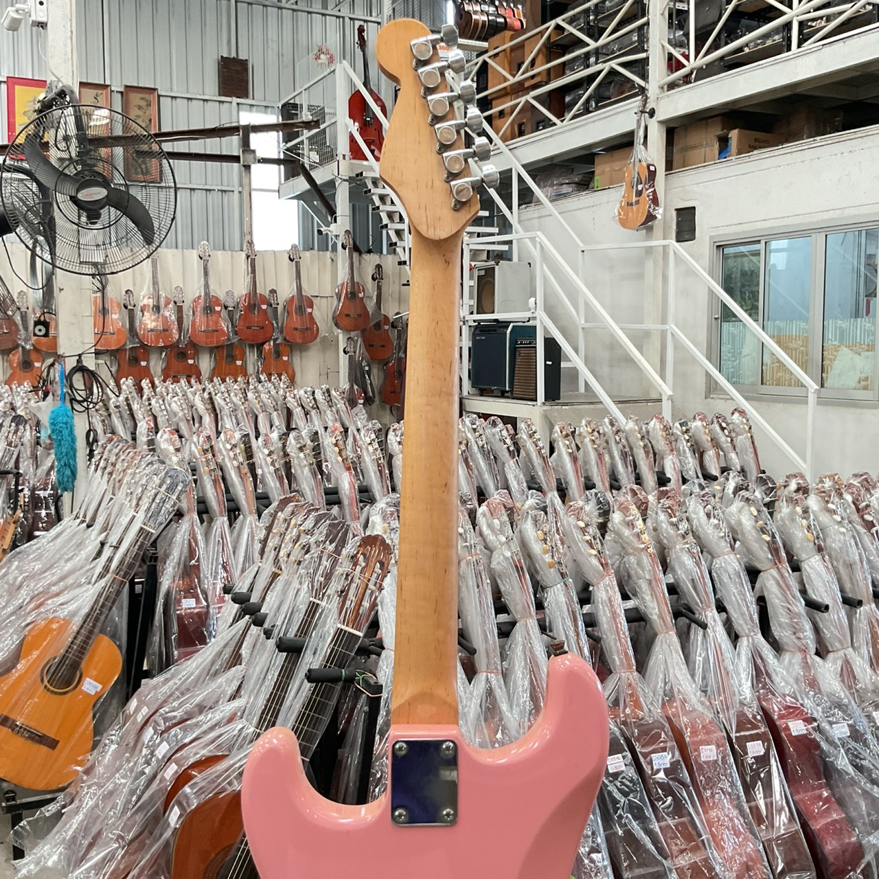 กีต้าร์ไฟฟ้า SELDER