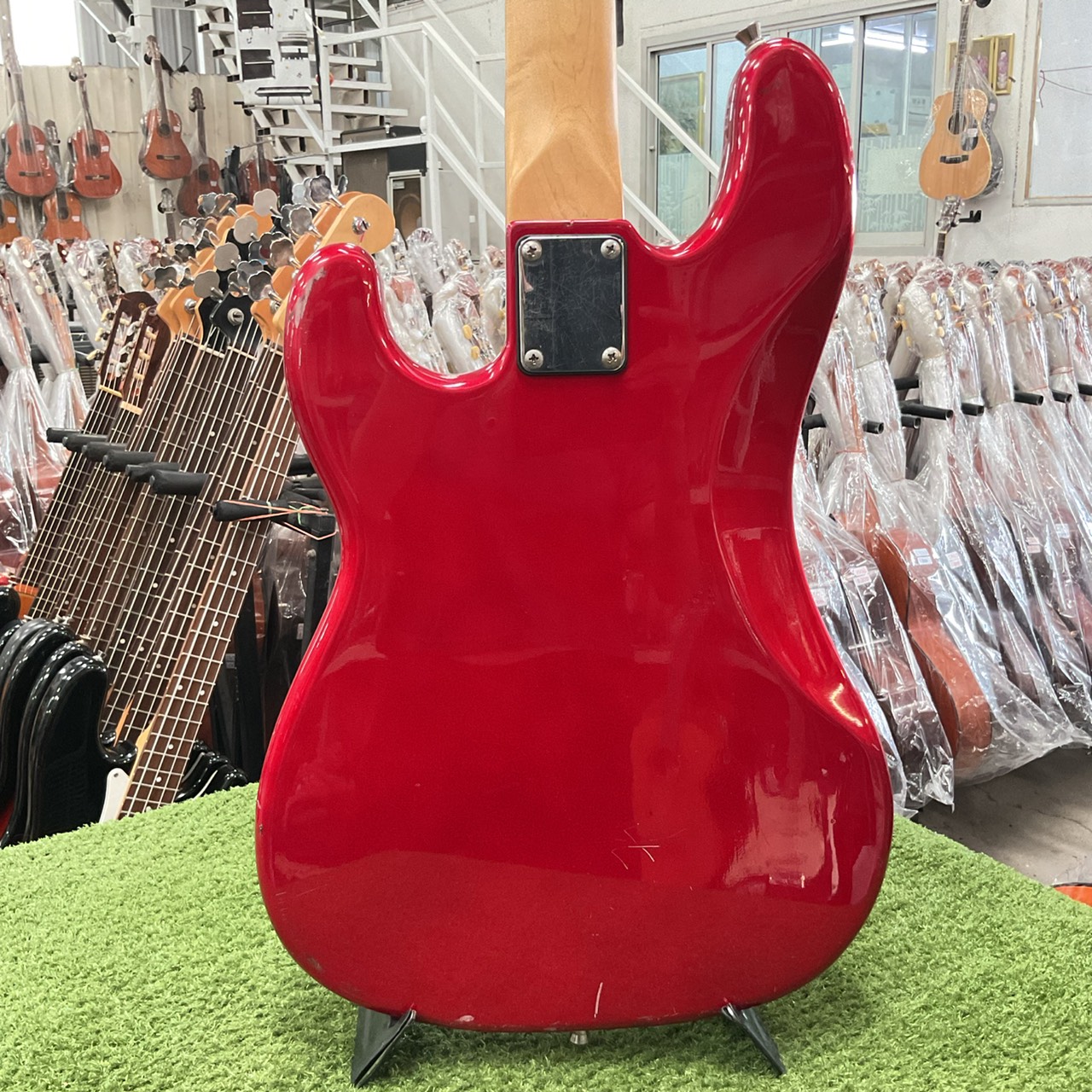 กีต้าร์เบส SELDER