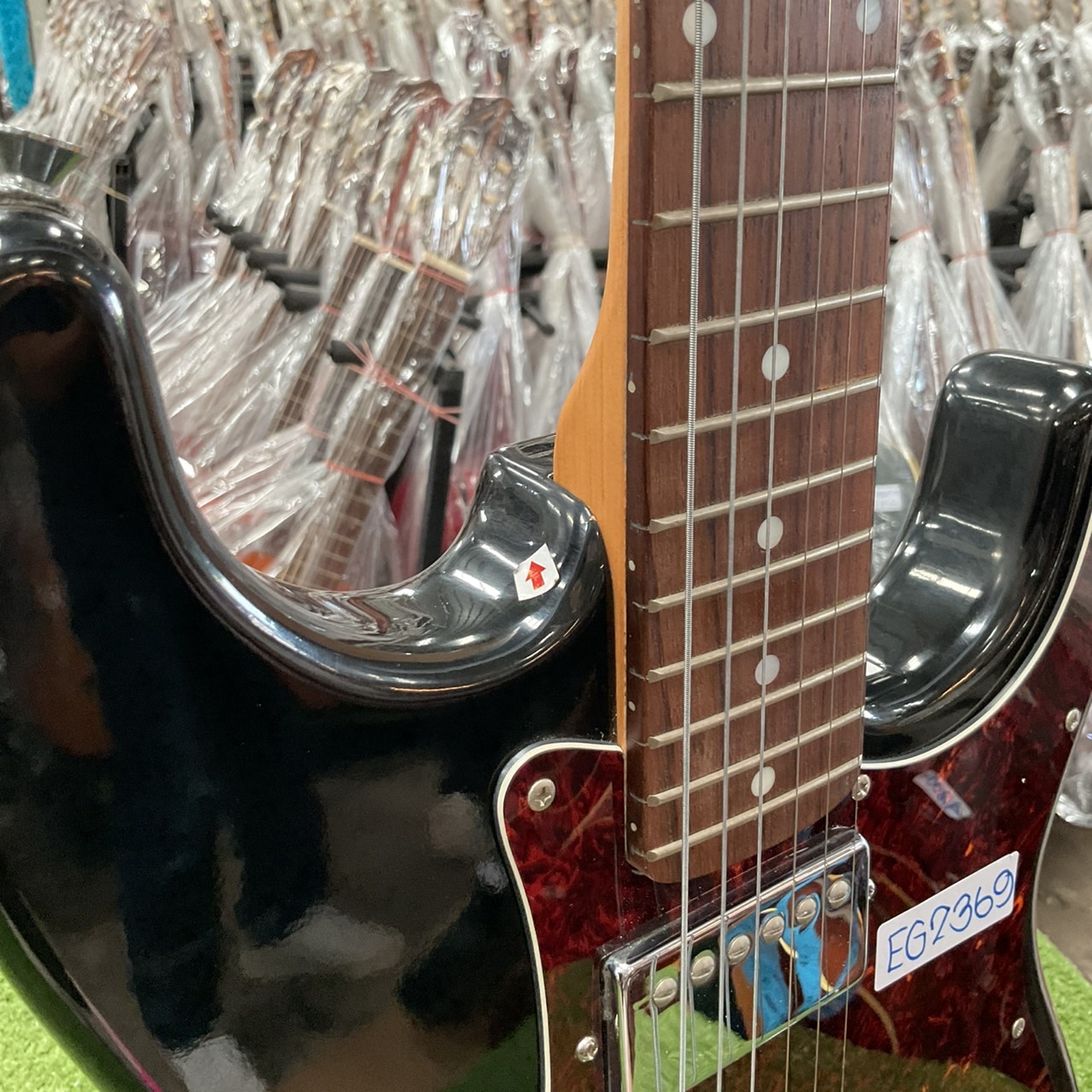 กีต้าร์ไฟฟ้า FLAVOR