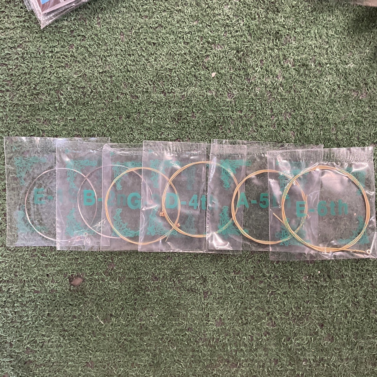 สายกีต้าร์โปร่ง (จำนวน 3 ชุด)