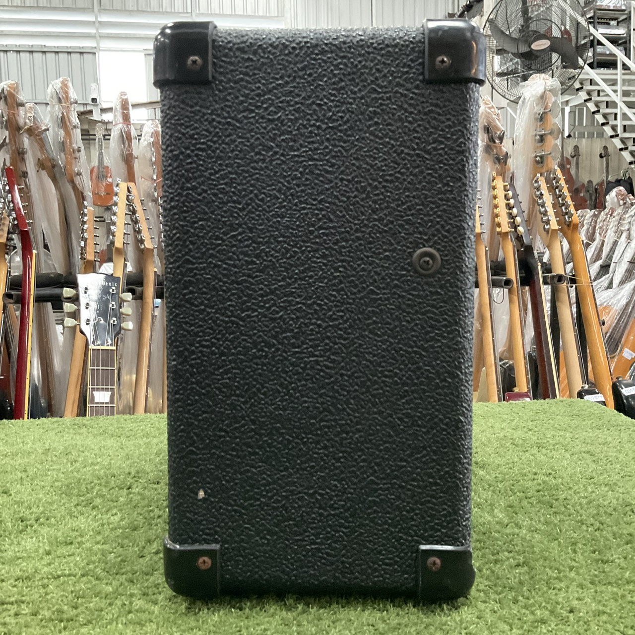 แอมป์กีต้าร์ B.C.Rich : BC-010X