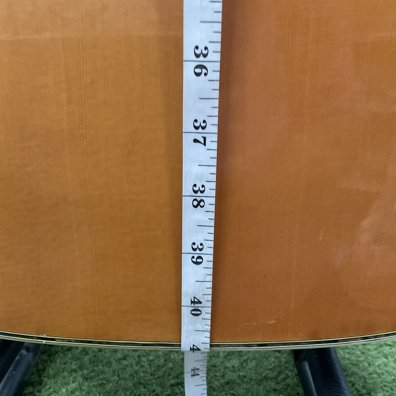 กีต้าร์โปร่ง Morris : W-25