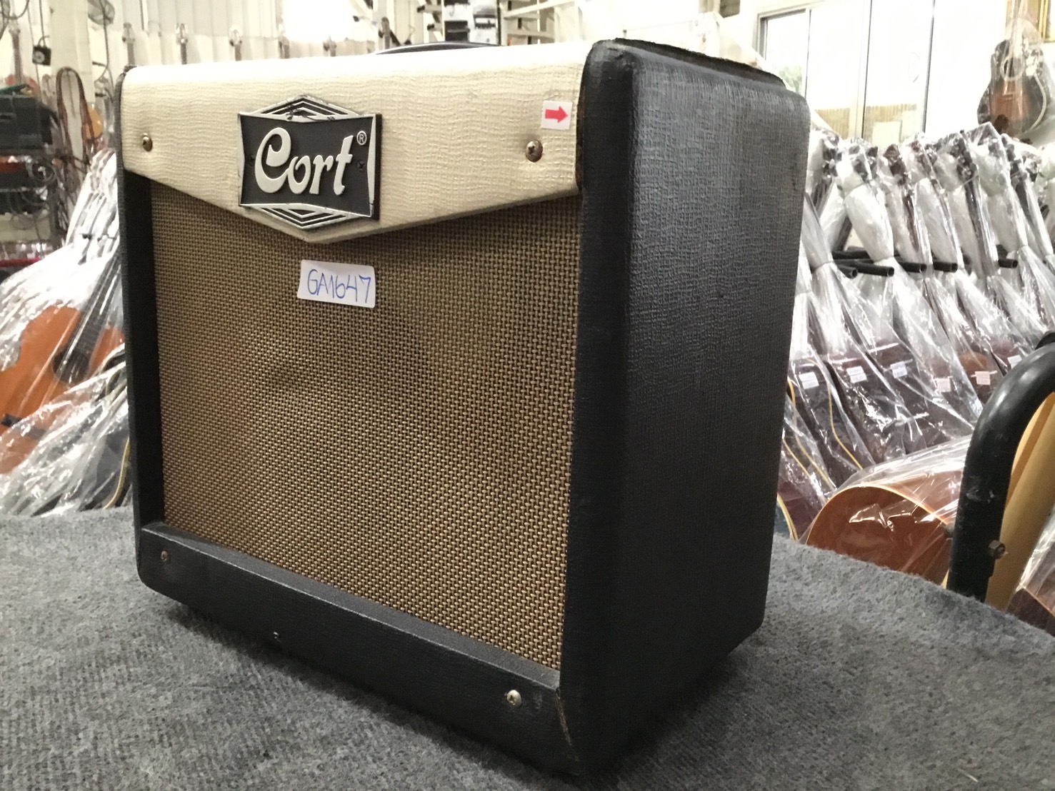 แอมป์กีต้าร์ Cort : CM15G