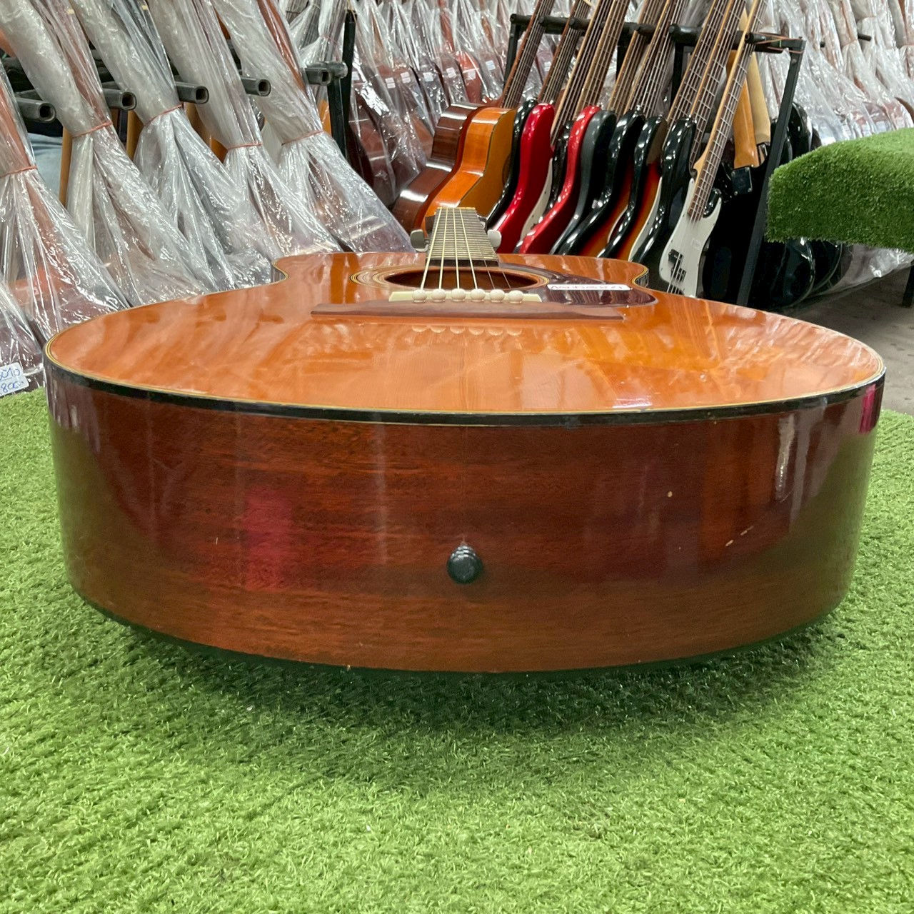 กีต้าร์โปร่ง YAMAHA : FG-130