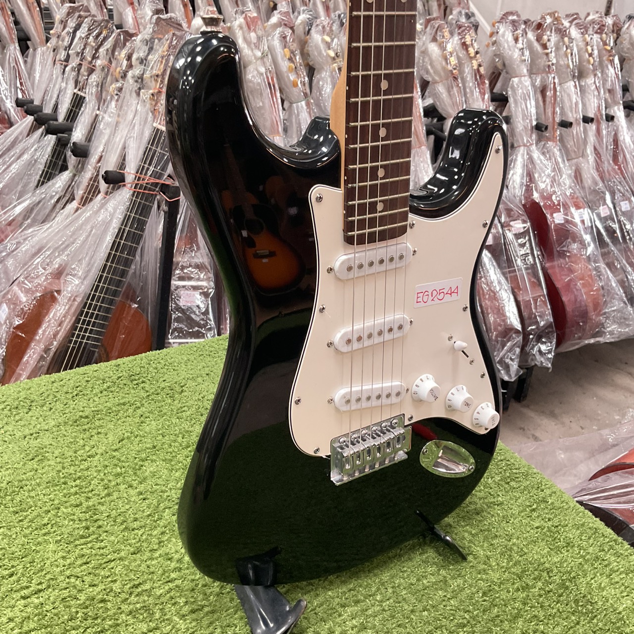 กีต้าร์ไฟฟ้า SELDER