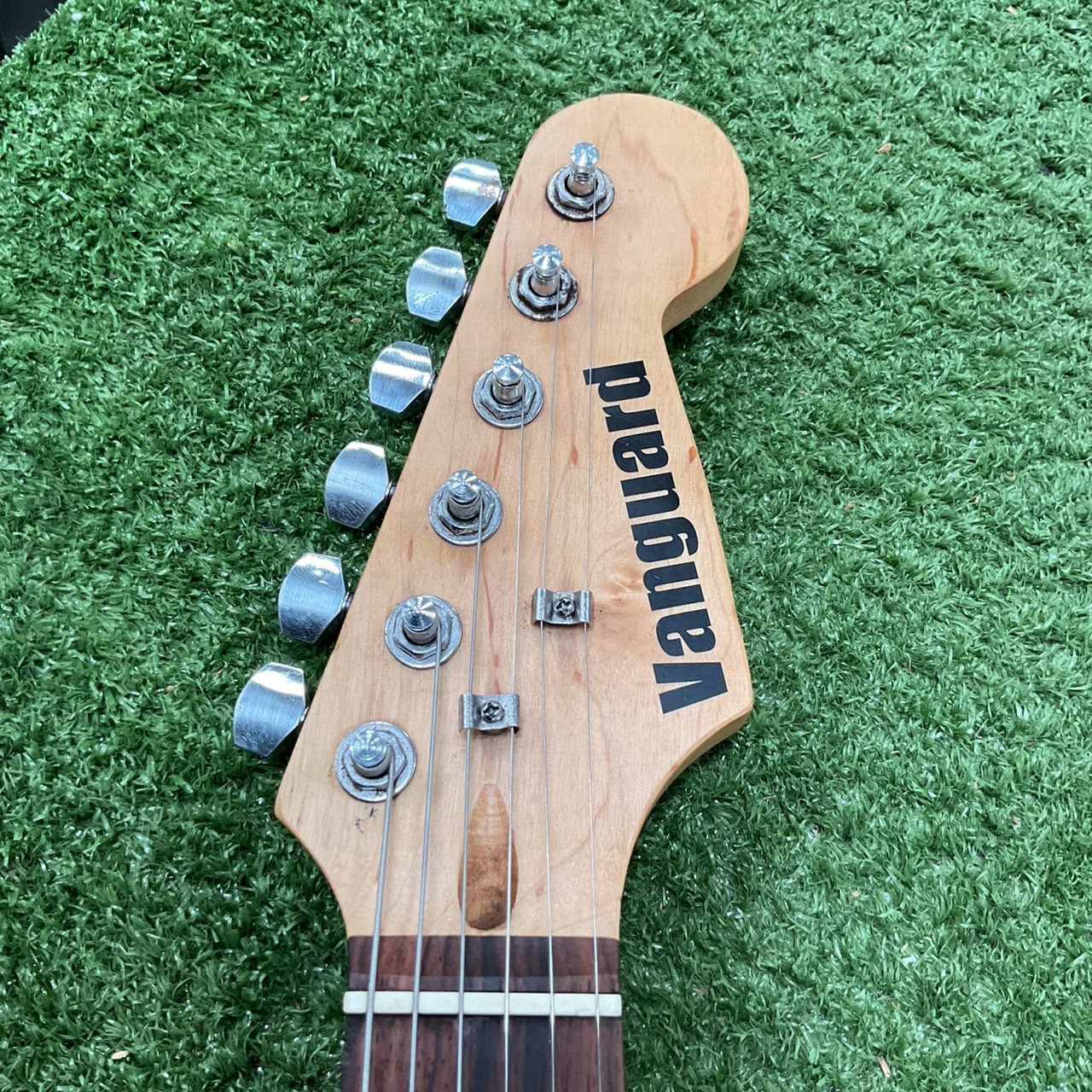 กีต้าร์ไฟฟ้า VANGUAR