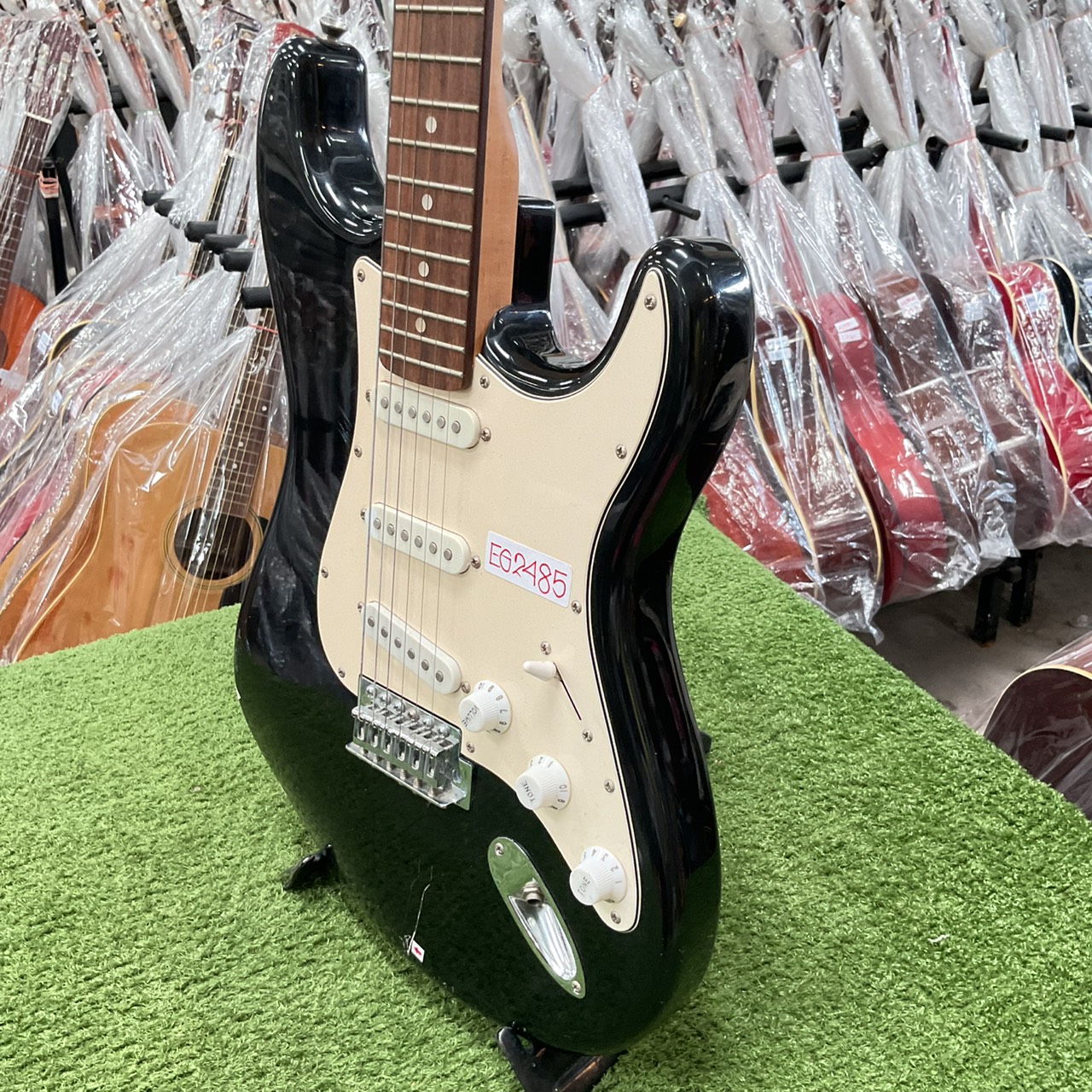 กีต้าร์ไฟฟ้า SELDER