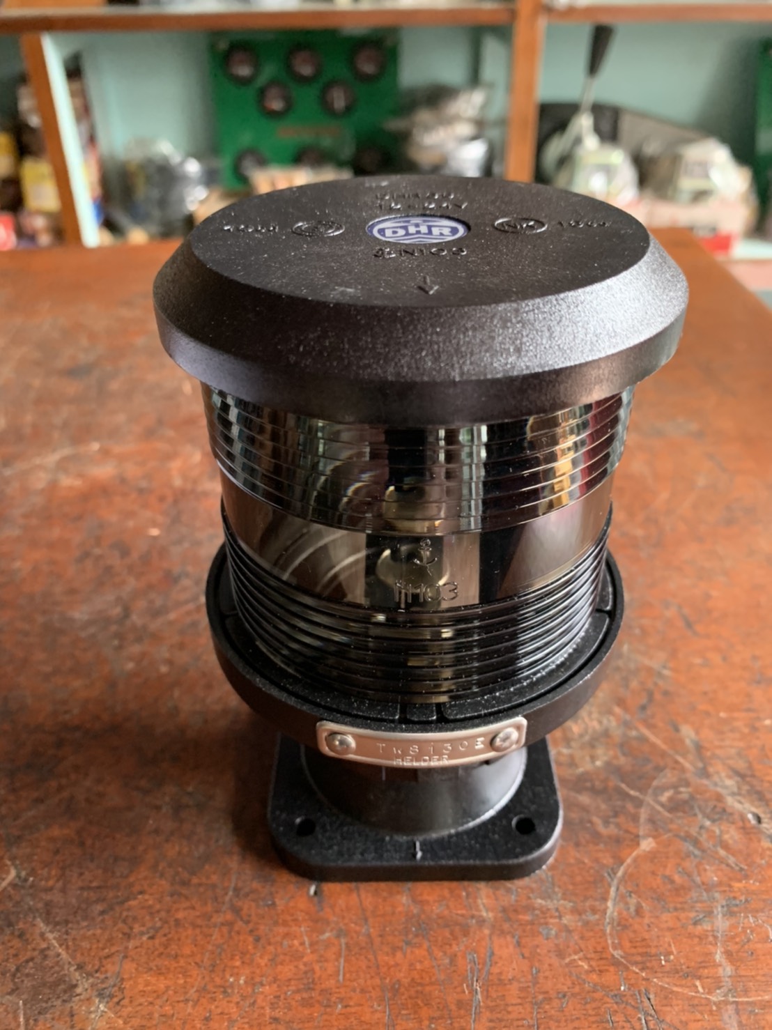ไฟสัญญานนำทางเรือ 12V 24V แบบตั้ง แบบติดผนัง