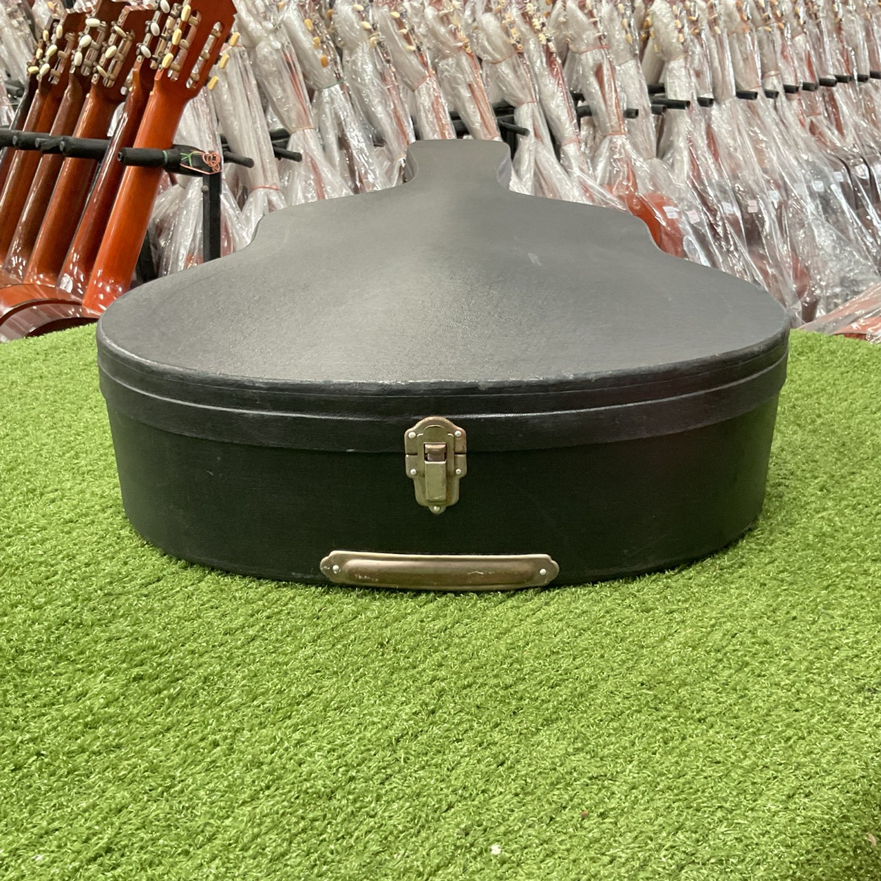 กล่องเคสกีต้าร์คลาสสิค