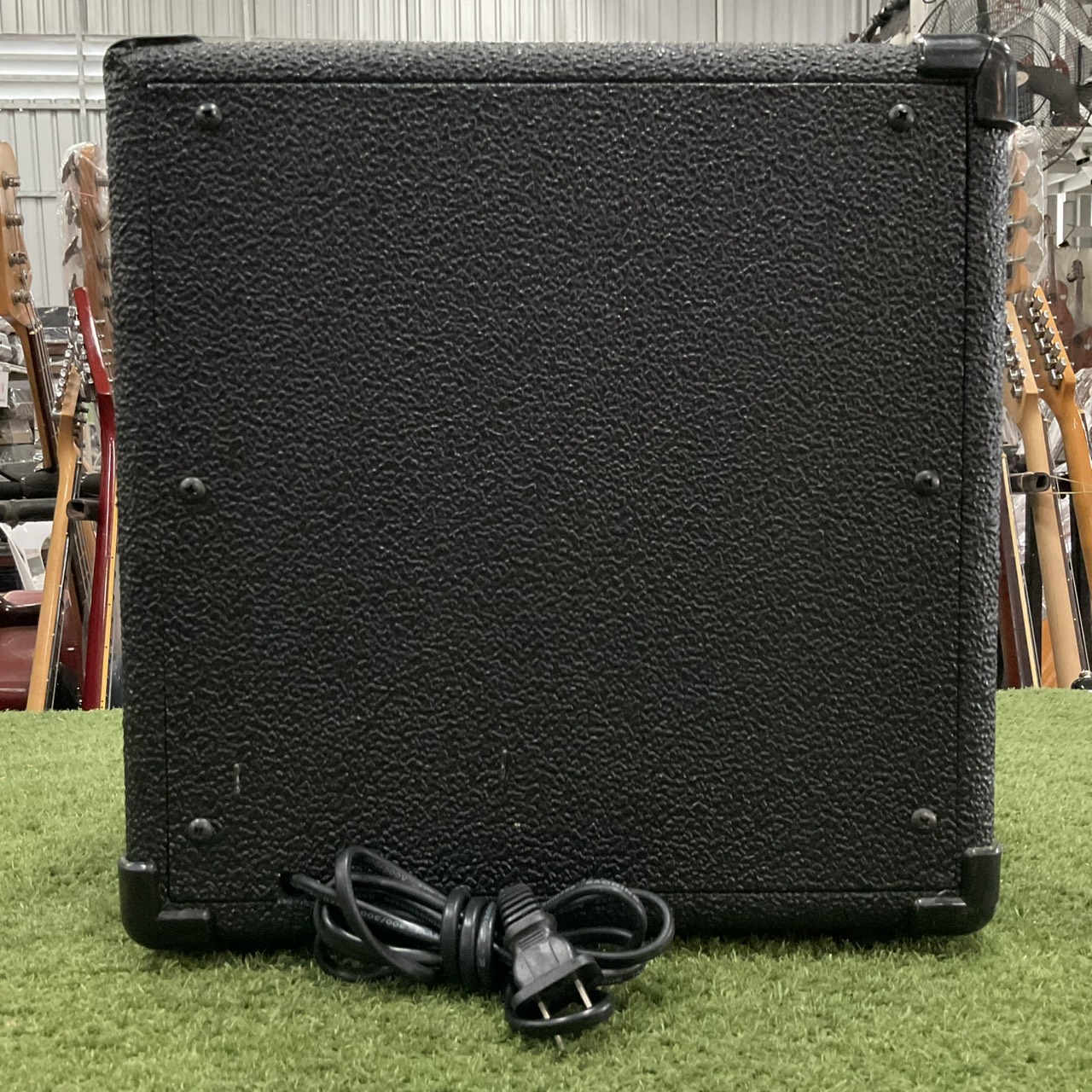 แอมป์กีต้าร์ B.C.Rich : BC-010X