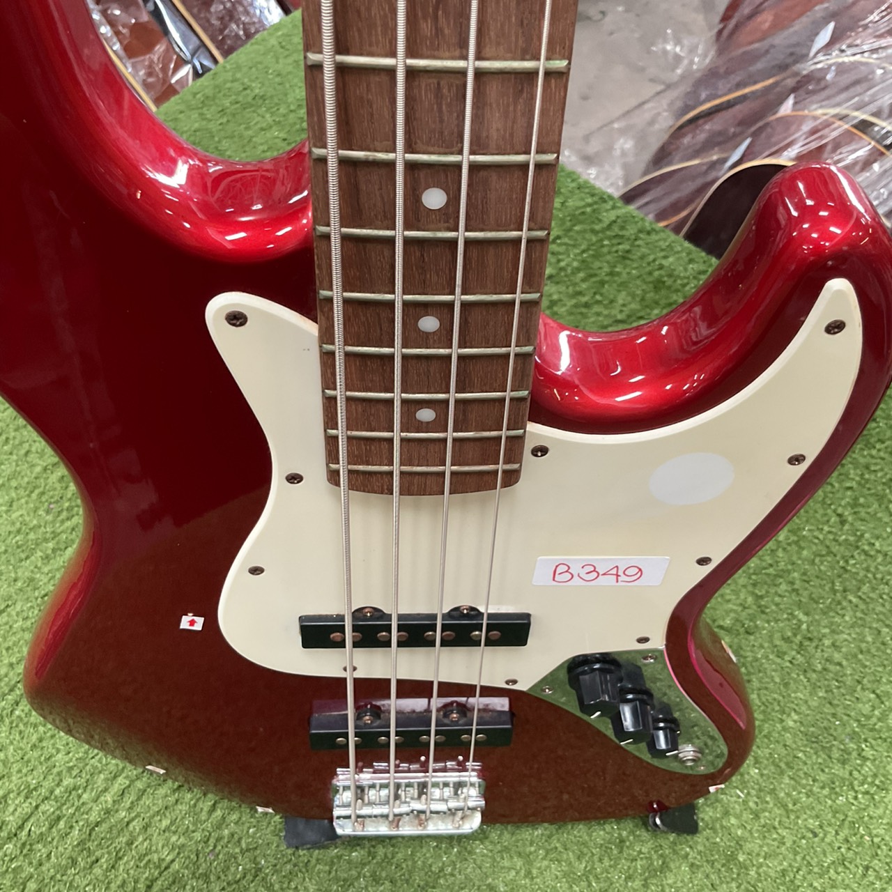 กีต้าร์เบส BUSKER'S