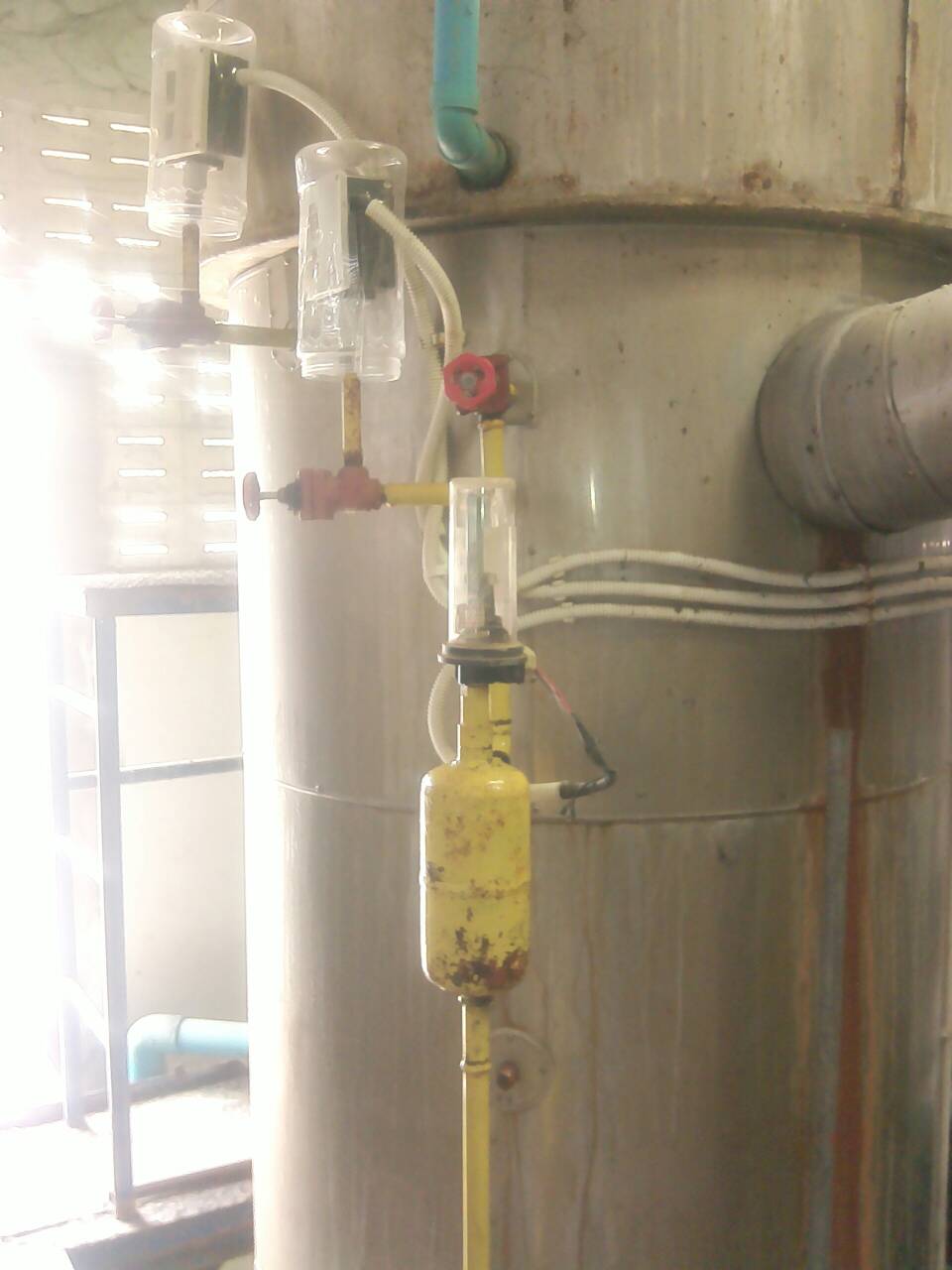 เครื่องทำน้ำแข็งหลอด 30 ตัน คอมเพรสเซอร์ Mycom 6 B ( second hand )