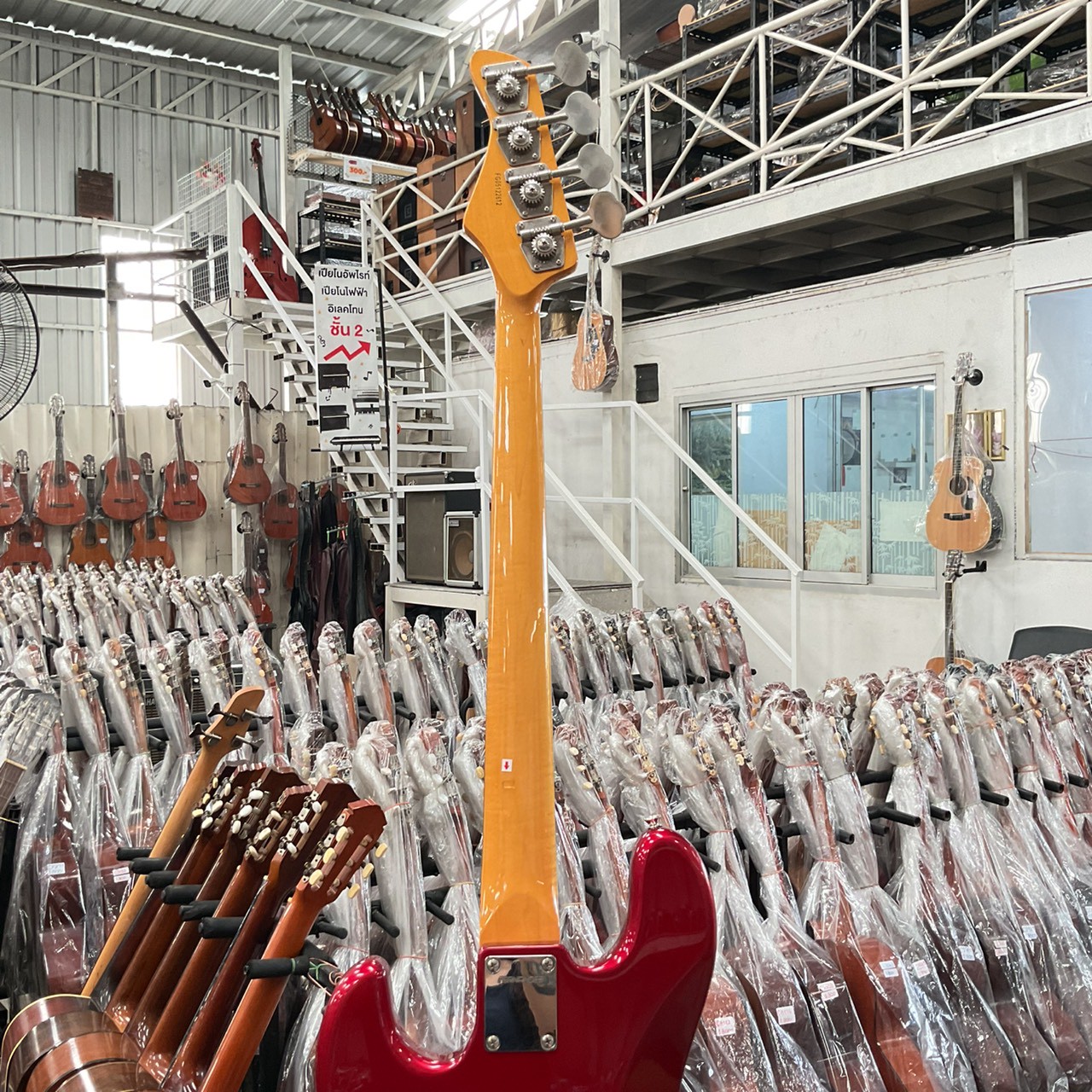 กีต้าร์เบส FERNANDES