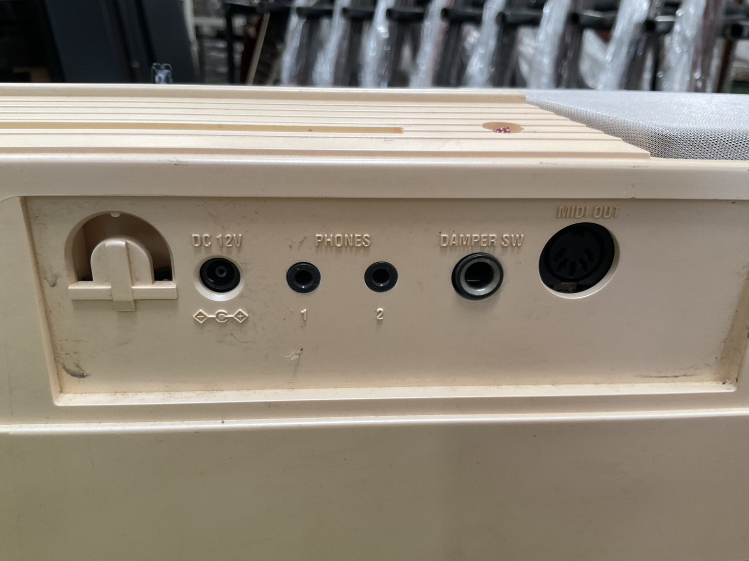 เปียโน KORG : SP-170S สินค้าไม่พร้อมใช้งาน (ต้องซ่อม)