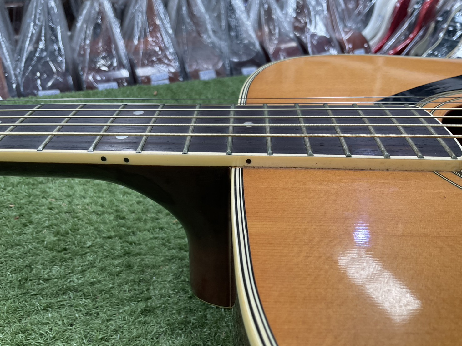 กีต้าร์โปร่ง YAMAHA : FG-420A