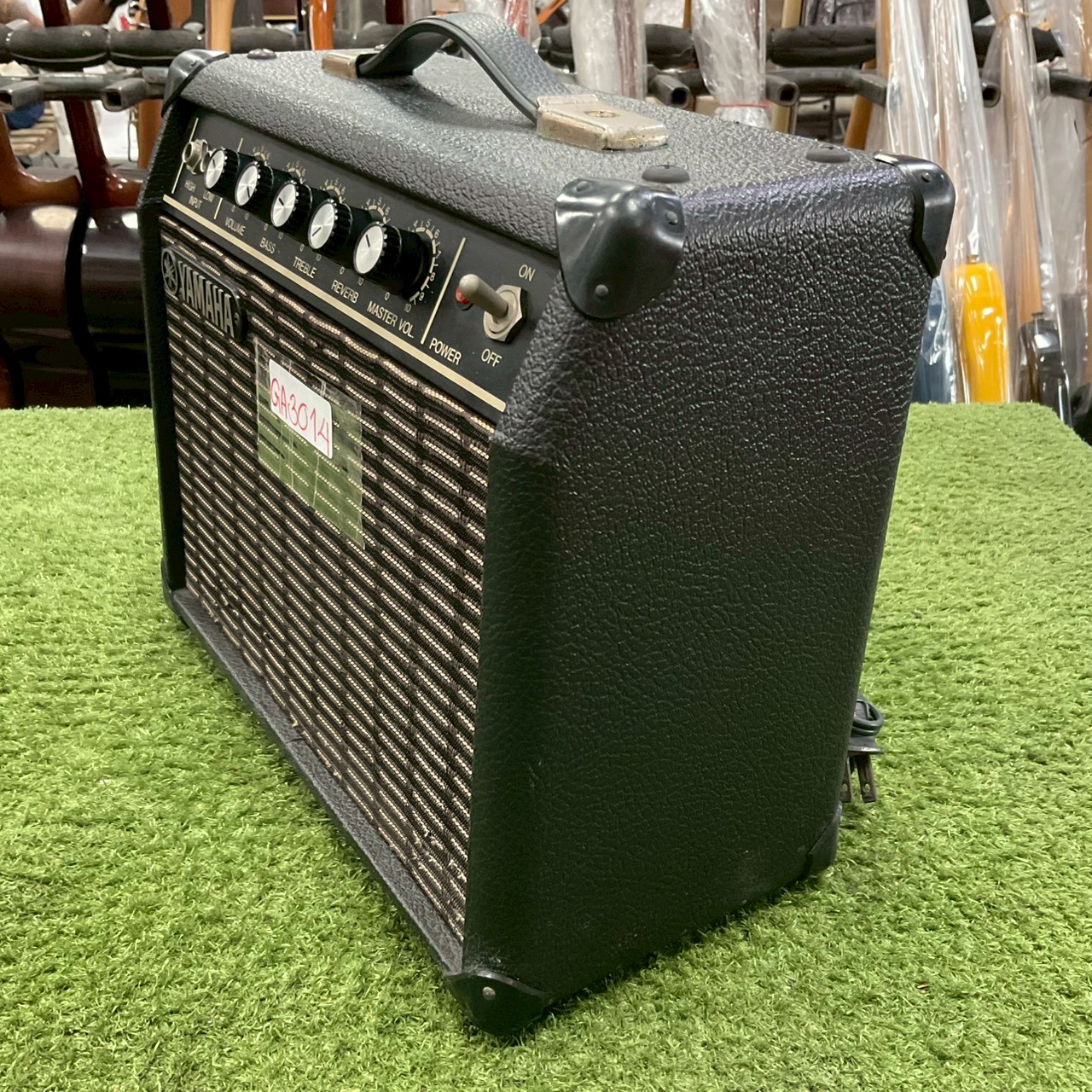 แอมป์กีต้าร์ YAMAHA : G-10L