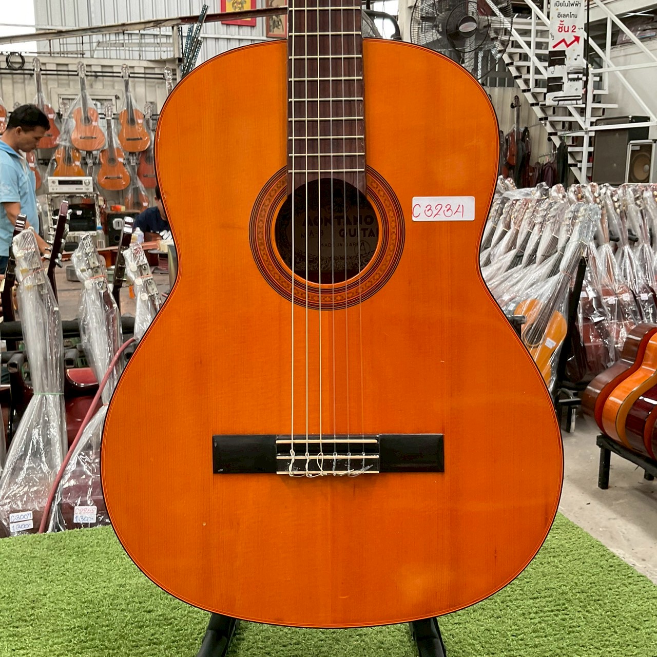 กีต้าร์คลาสสิค MONTANO : A-3