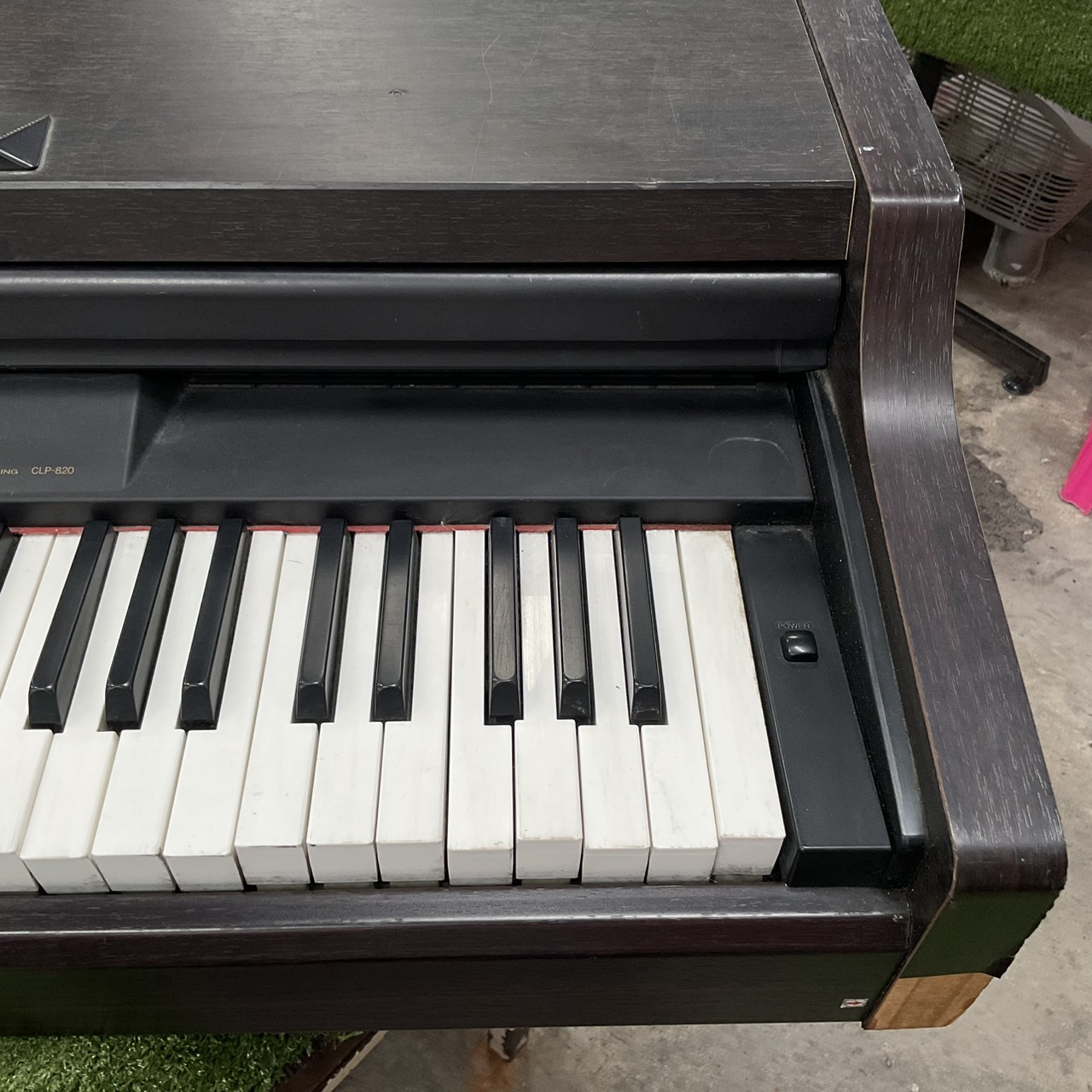 เปียโน YAMAHA : CLP-820 สินค้าไม่พร้อมใช้งาน (ต้องซ่อม)