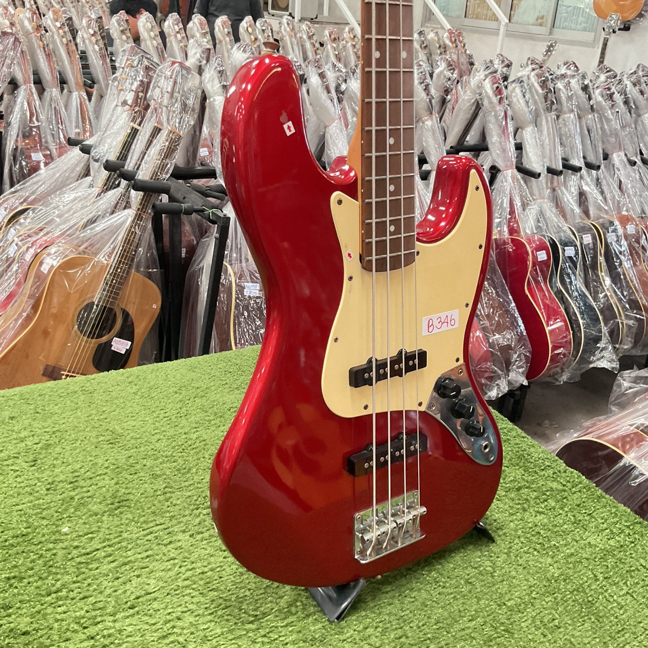 กีต้าร์เบส BUSKER'S